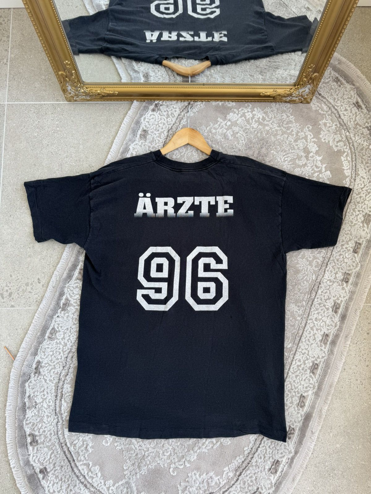 Band Tees Vintage 1996 Die Arzte Band T-shirt Size US XL / EU 56 / 4 - 4 Thumbnail