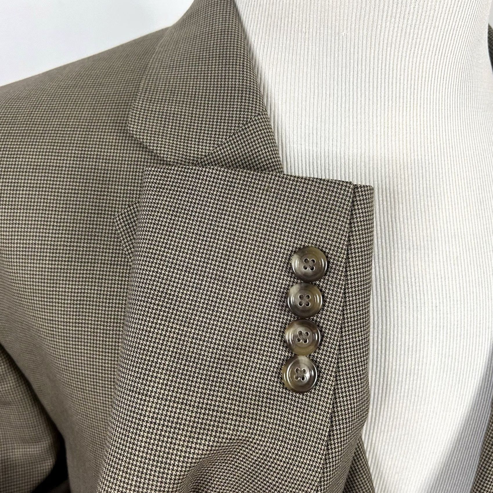Jos. A. Bank Jos A Bank 50R Sport Coat 100% Wool Beige Houndstooth Two-Button Lined Vented Men Sport Coat Size US M / EU 48-50 / 2 - 5 Thumbnail