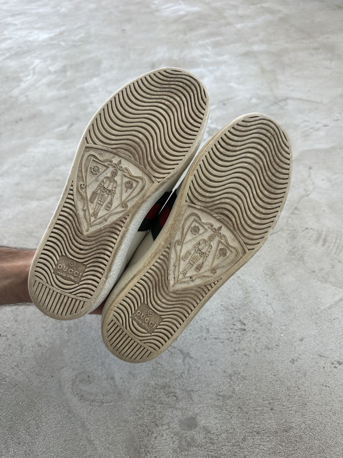 Gucci Gucci Ace Sneaker Bee White Leather Womens Sneakers EU34 Size US 4.5 / IT 34.5 - 6 Thumbnail