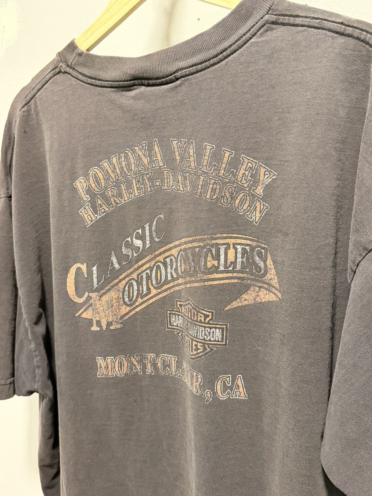 Harley Davidson Smoked and thrashed Harley Davidson shield Tshirt Size US XXL / EU 58 / 5 - 4 Thumbnail