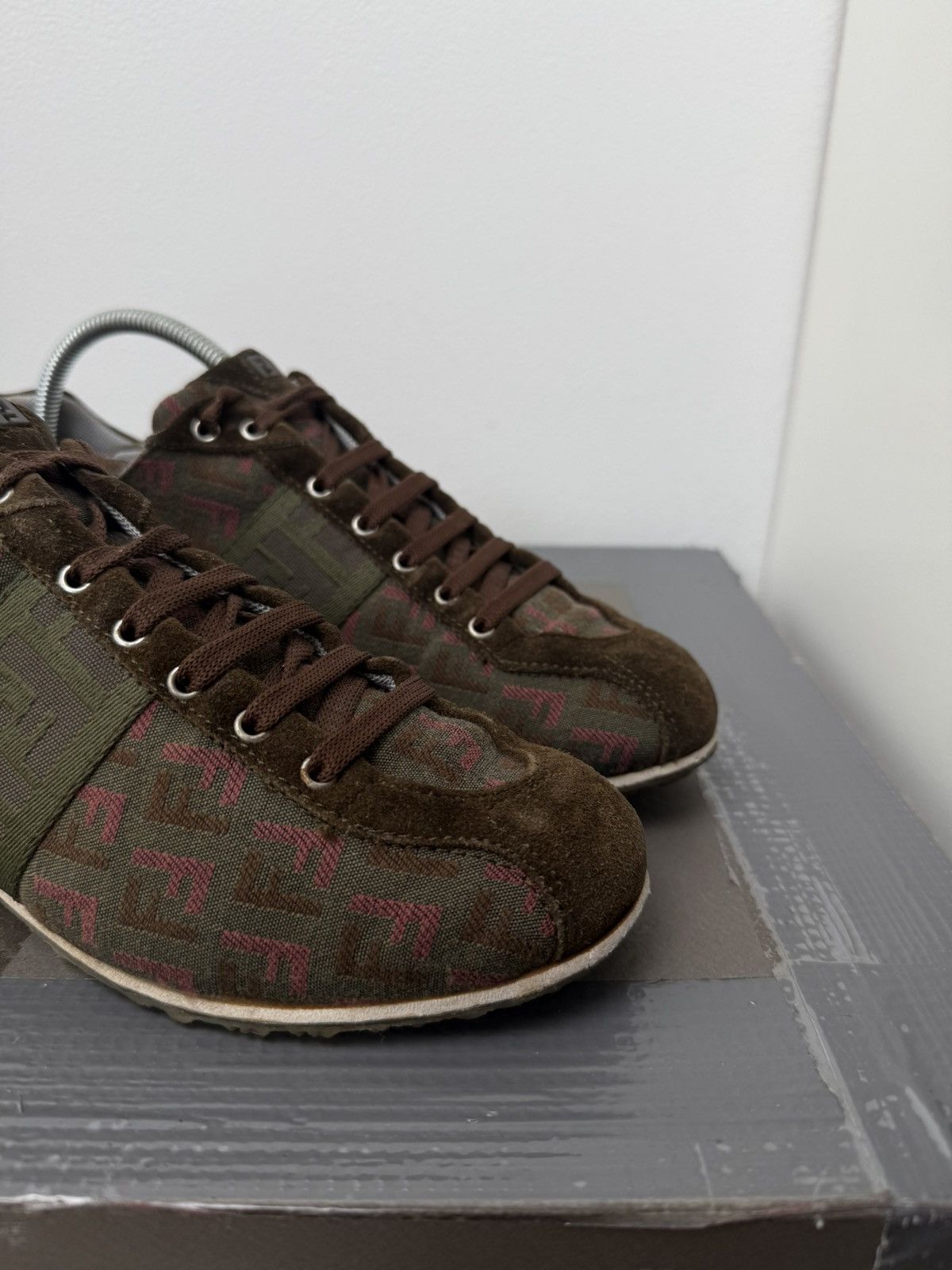 Fendi Fendi sneakers shoes monogram luxury wear vintage old money Size US 6 / IT 36 - 4 Thumbnail
