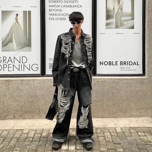 Baggy distressed ripped wide leg y2k jeans