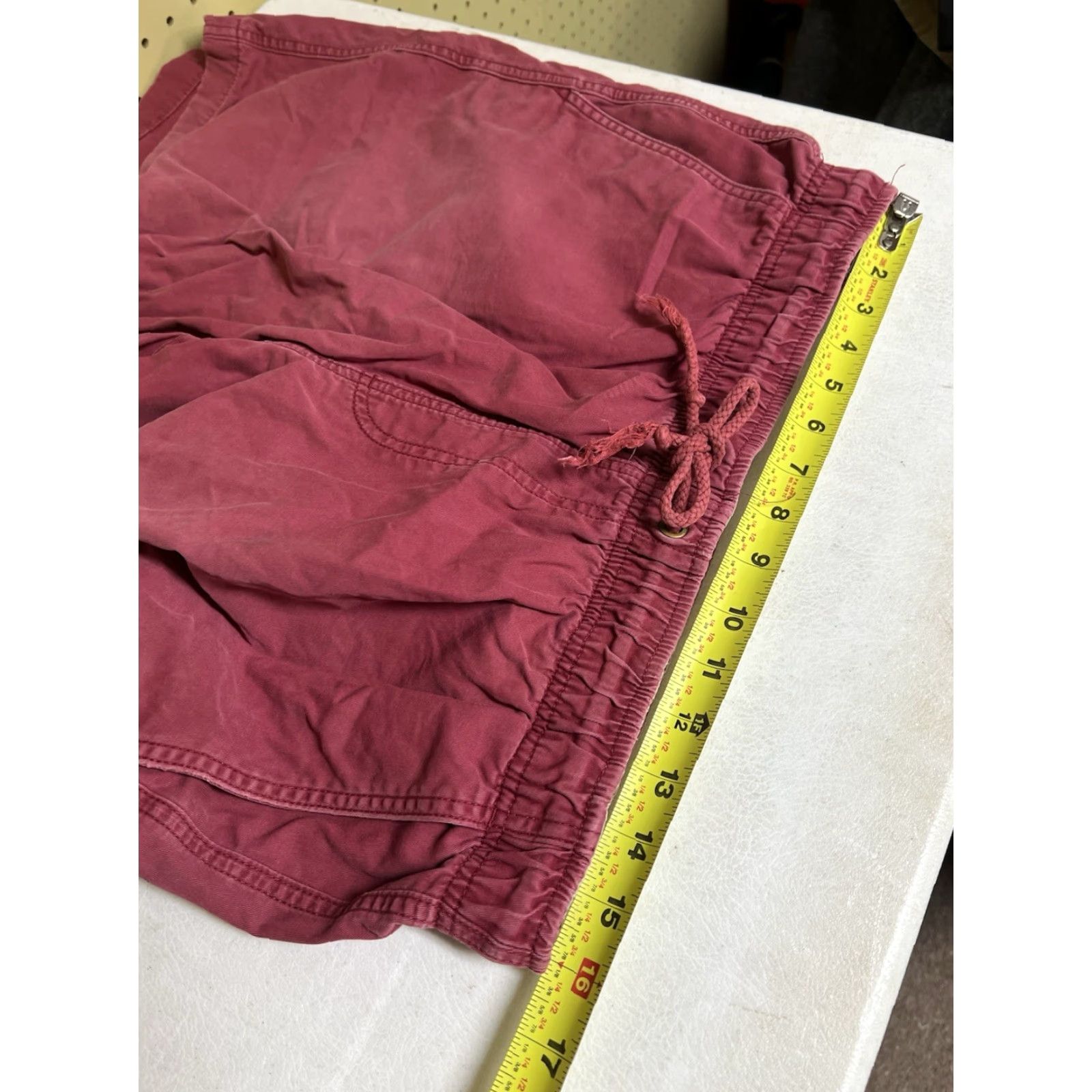 Vintage L.L. Bean Shorts Men's Large Red Pull On Drawstring Classic Fit Style 36” Fade Casual Outdoor Canvas Cotton Pockets Baggy? Size US 33 - 4 Thumbnail
