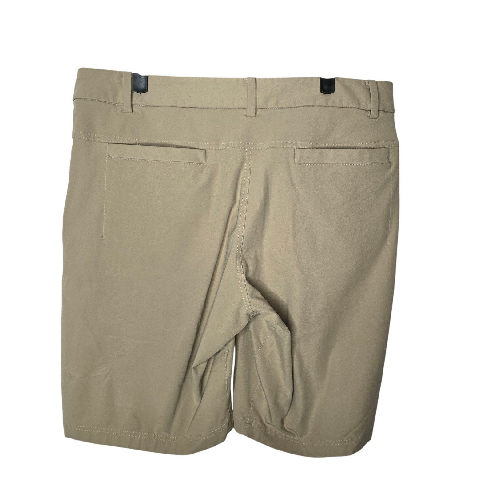 Lululemon Men's Lululemon Beige Flat Front Shorts Size 36 Size US 36 / EU 52 - 4 Thumbnail