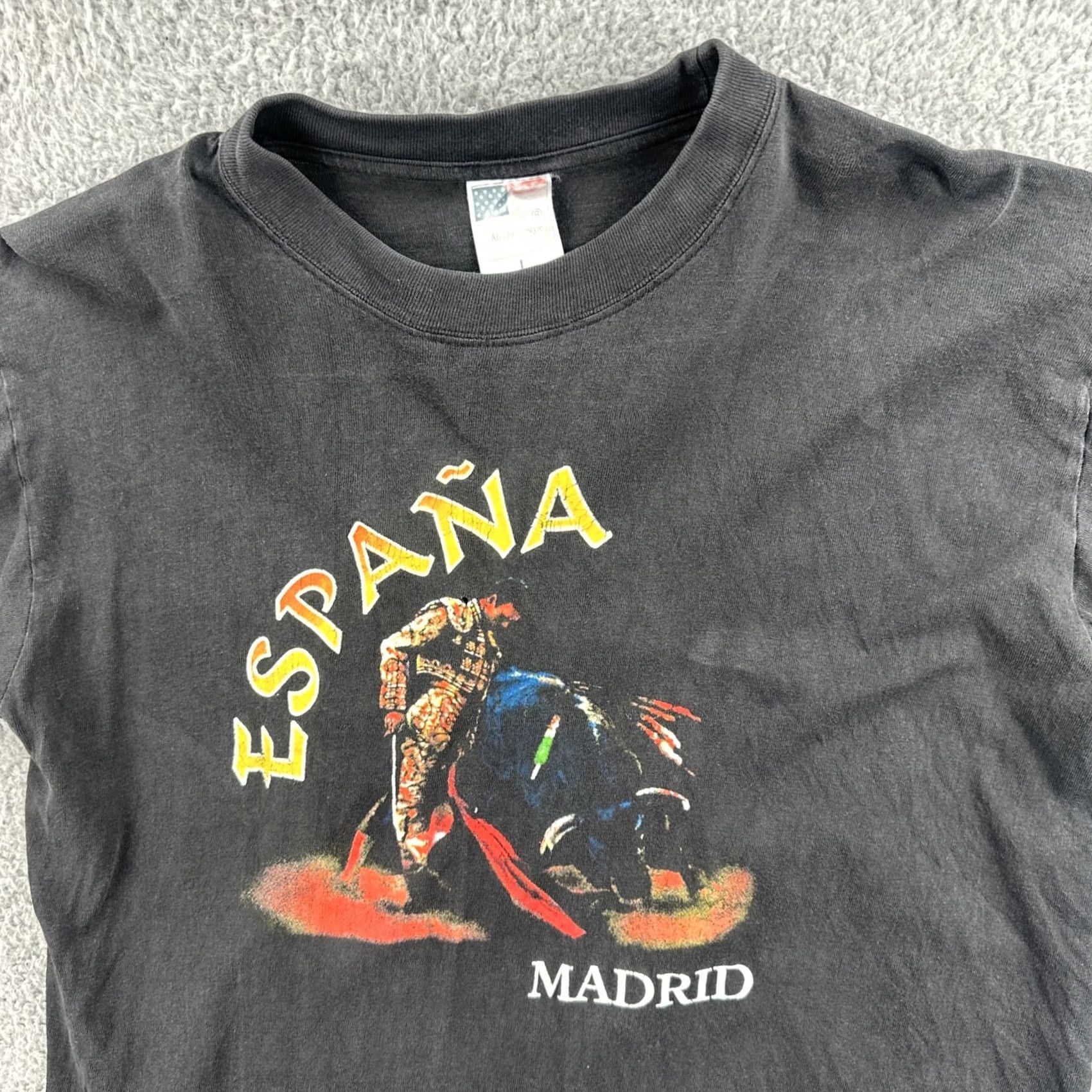Vintage VINTAGE American Style T-Shirt Mens Large Black Bullfighter Madrid Graphic 90s Animals Shirt Size US L / EU 52-54 / 3 - 5 Thumbnail