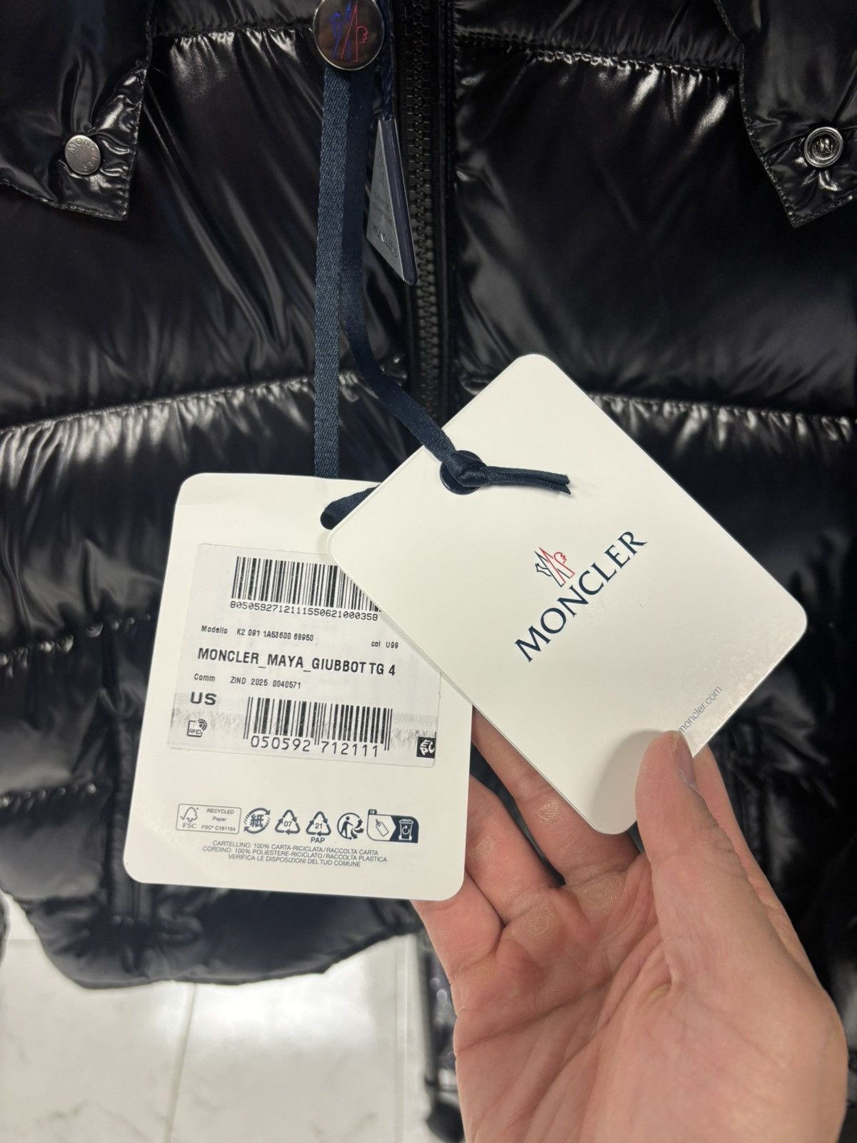 Moncler Moncler Maya Giubbotto jacket size 4 black Size US L / EU 52-54 / 3 - 5 Thumbnail