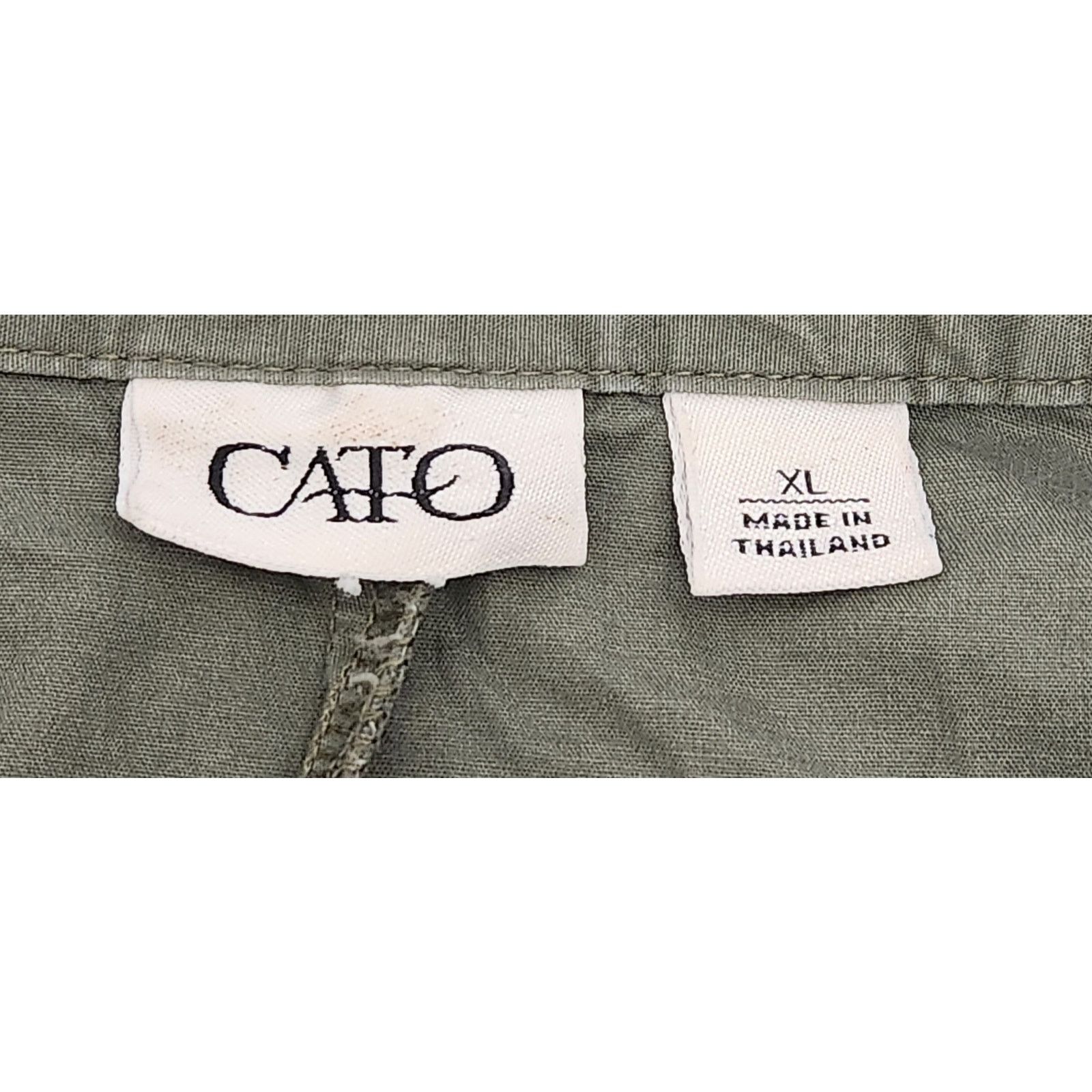 Other Cato Army Green Button Up V Neck Top XL Short Cuffed Sleeves Size XL / US 12-14 / IT 48-50 - 5 Thumbnail