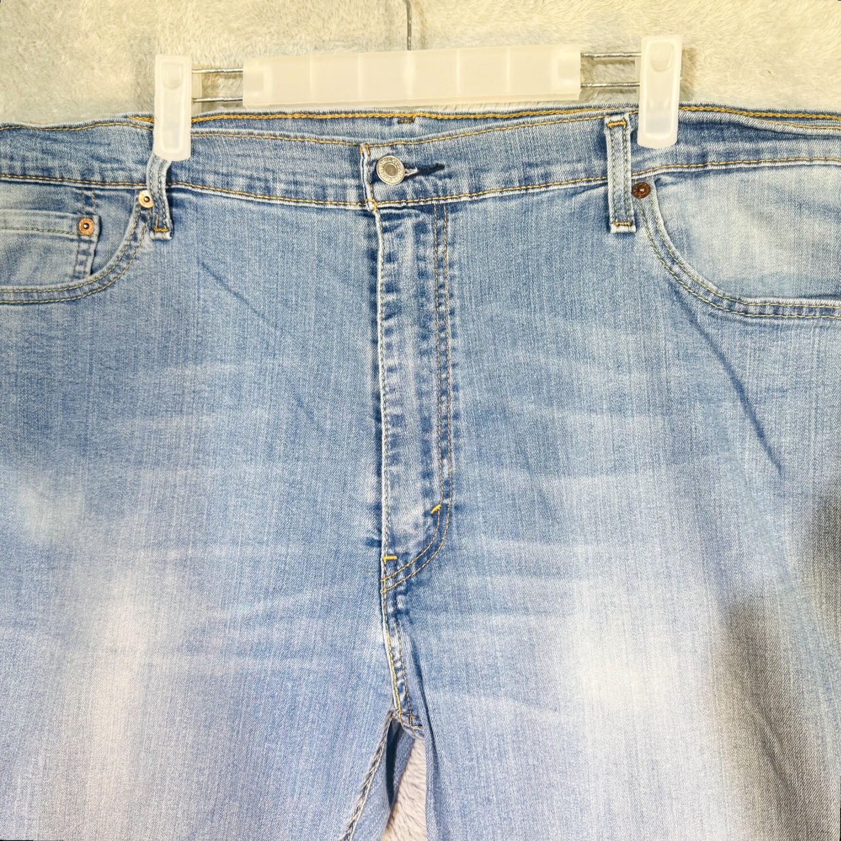 Levi's Levis 541 Jeans Mens 42x31 Blue Light Wash Athletic Taper Denim Size US 42 / EU 58 - 3 Thumbnail