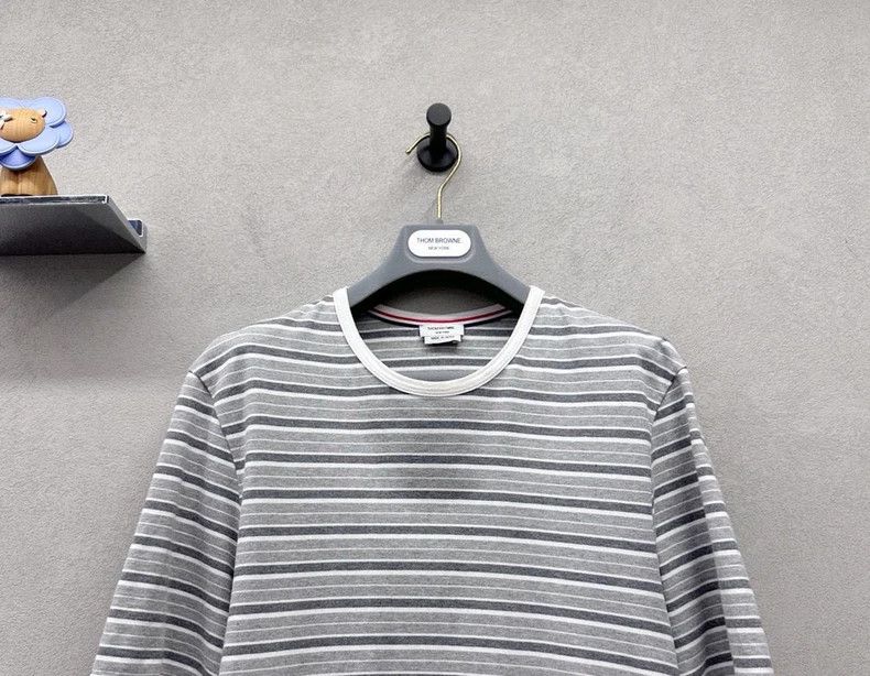 Thom Browne Thom Browne Gray striped short sleeves Size US M / EU 48-50 / 2 - 3 Thumbnail