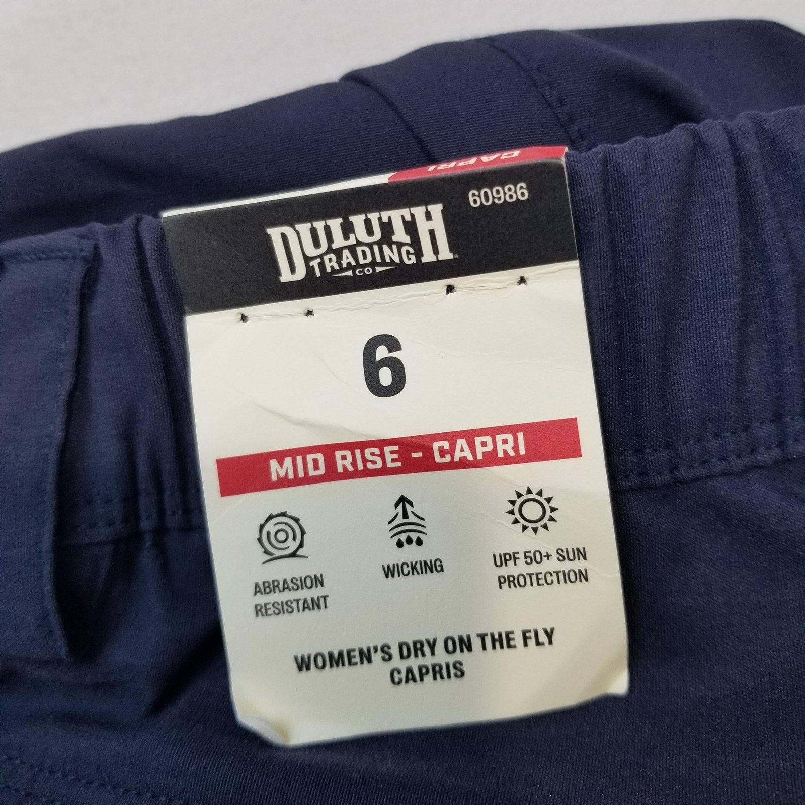 Duluth Trading Company Duluth Trading Capri Pants Womens 6 Navy Dry on the Fly NEW Size 28" / US 6 / IT 42 - 5 Thumbnail