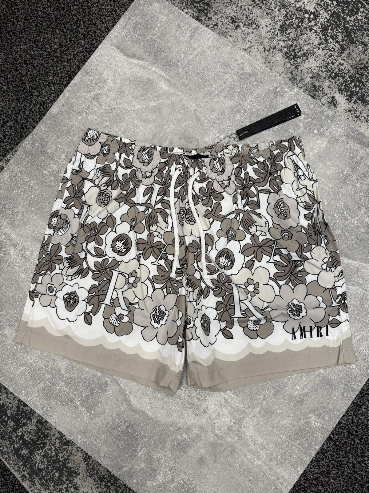Amiri Amiri Flower Swim Shorts. Size L. BNWT. RRP $525 Size US 34 / EU 50 - 1 Thumbnail