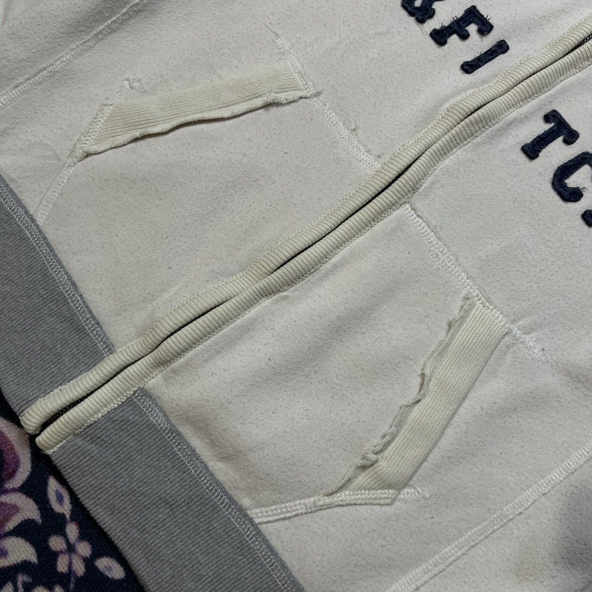 Abercrombie & Fitch Abercrombie & Fitch Size US S / EU 44-46 / 1 - 5 Thumbnail