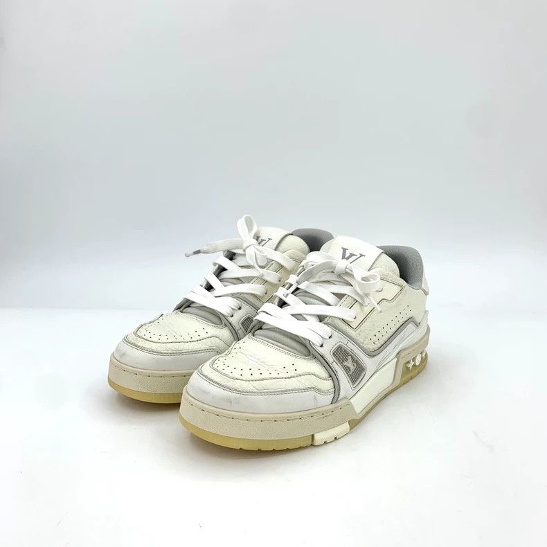 Louis Vuitton Louis Vuitton White round toe lace-up casual board shoes a Size US 7 / IT 37 - 1 Thumbnail