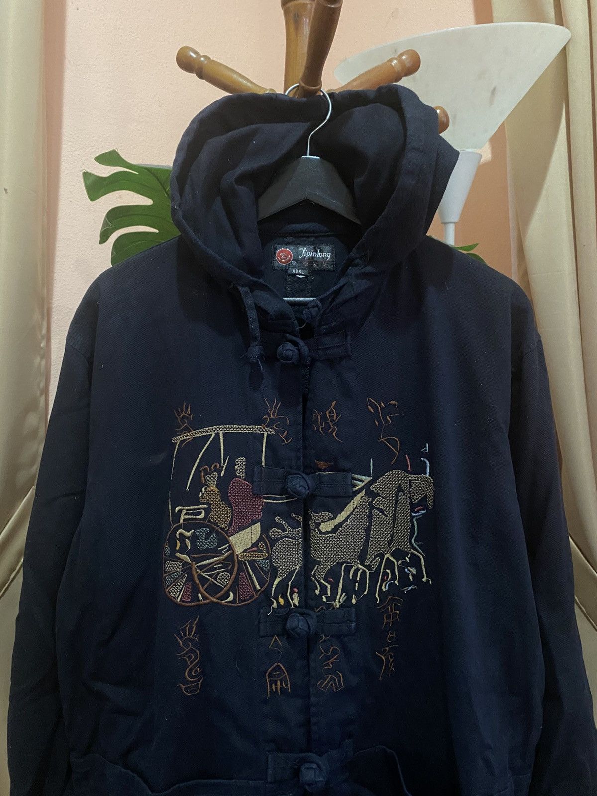 Japanese Brand Vintage Navy Blue Embroidered Hooded Jacket by Jinlong Size XL / US 12-14 / IT 48-50 - 6 Thumbnail