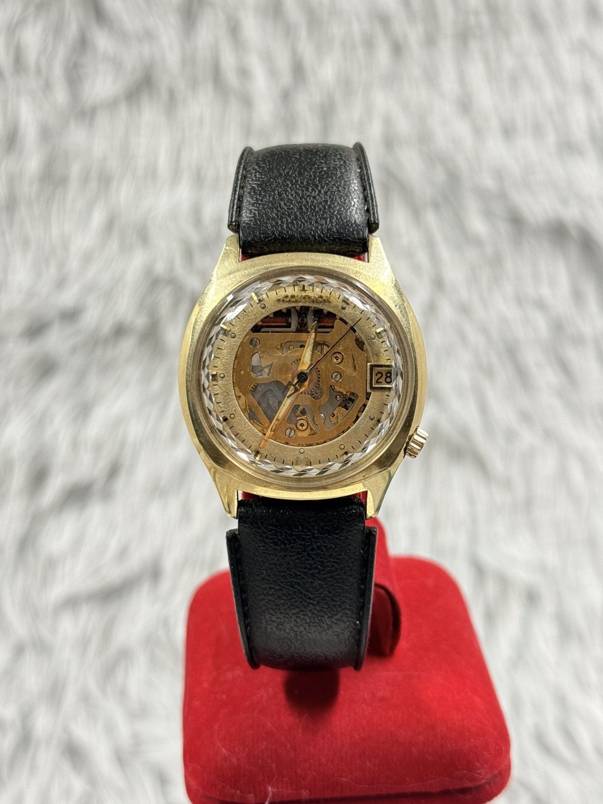 Bulova Vintage BULOVA Accutron Skeleton Turning Folk Quartz Watch. Size ONE SIZE - 1 Thumbnail
