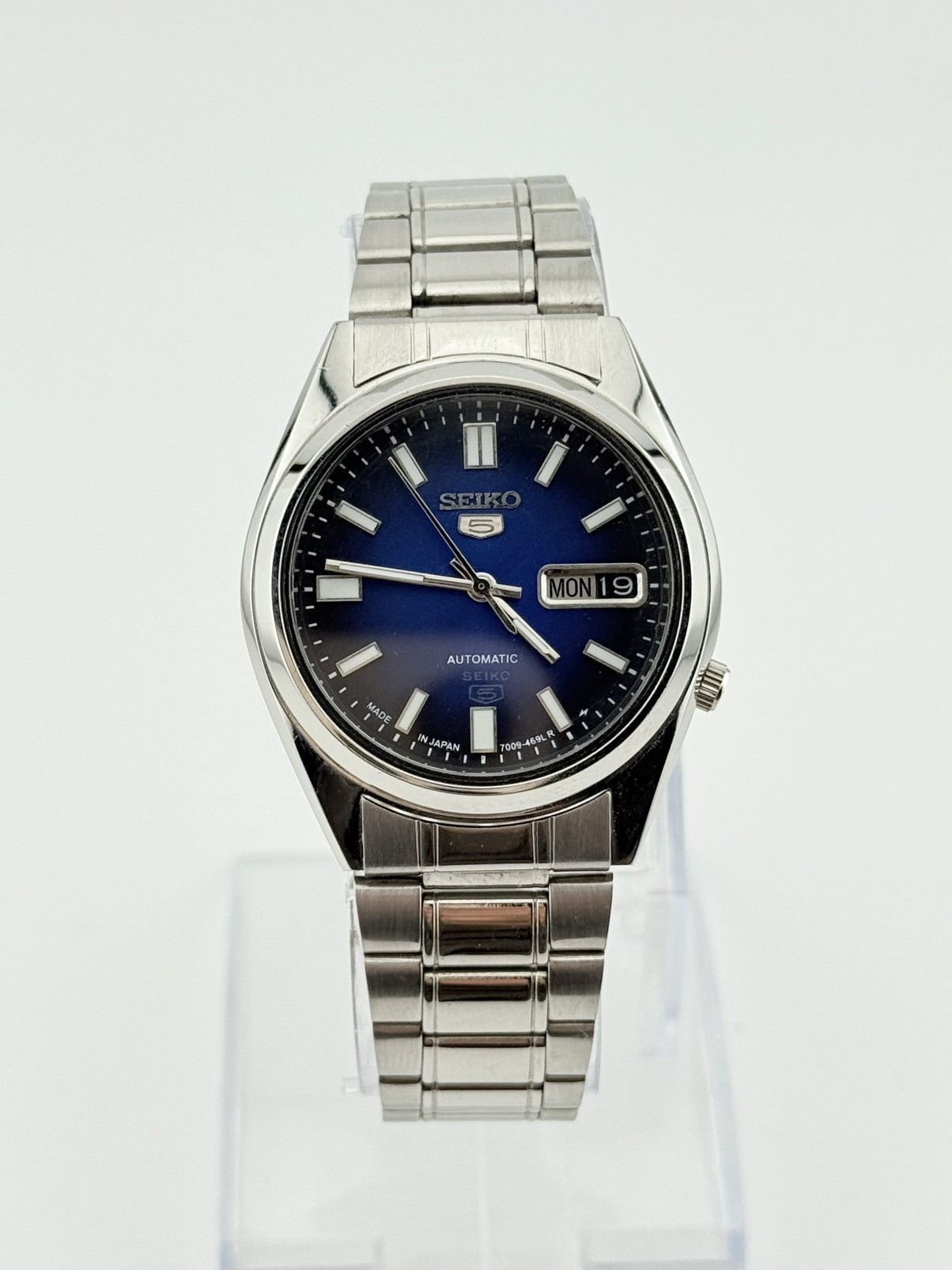 Seiko Vintage Seiko 5 Automatic Mens Wristwatch Blue Dial Watch Size 36 - 1 Thumbnail