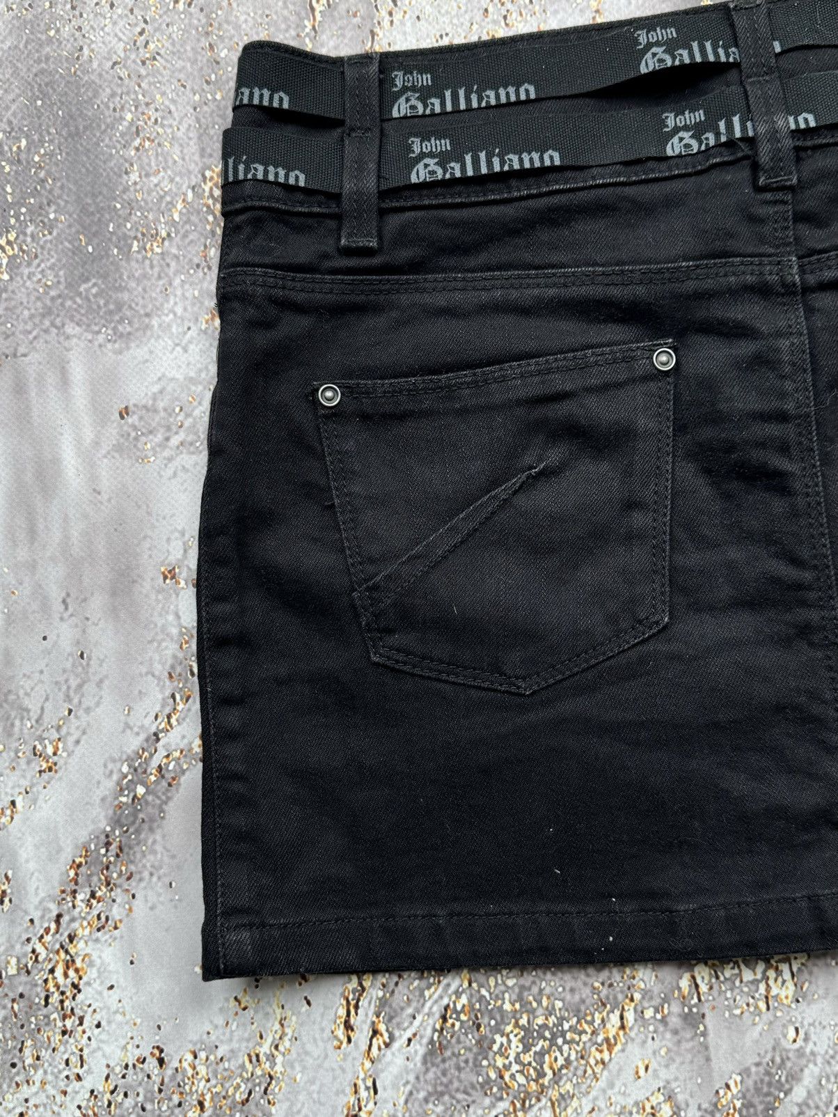 John Galliano × Vintage John Galliano Double Belted Vintage Mini Skirt Size 32" / US 10 / IT 46 - 9 Thumbnail
