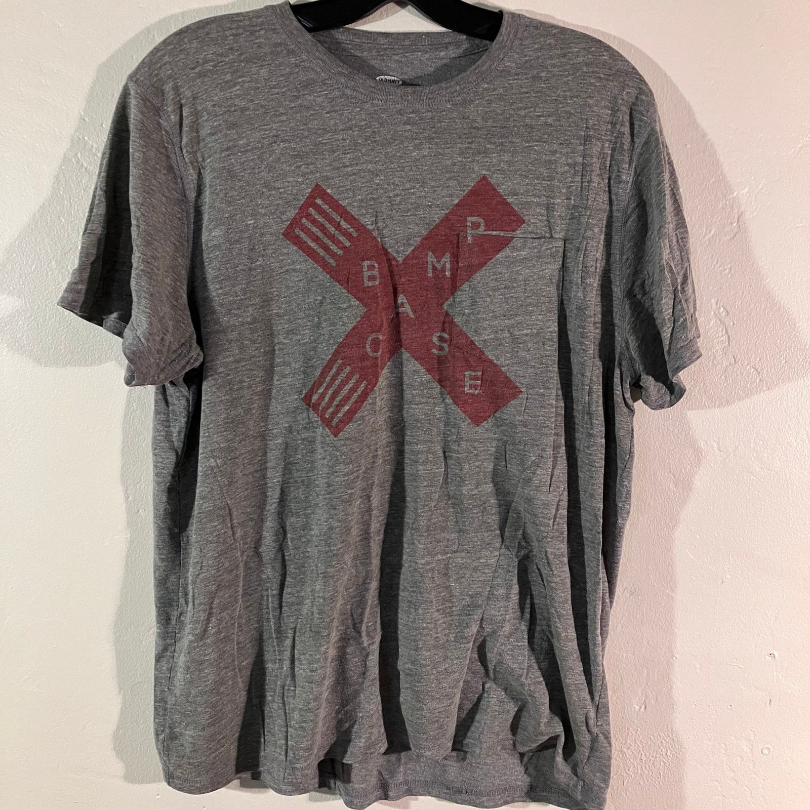 Old Navy Old Navy Gray Heathered Basecamp Crewneck Pocket T-shirt Size US XL / EU 56 / 4 - 1 Thumbnail