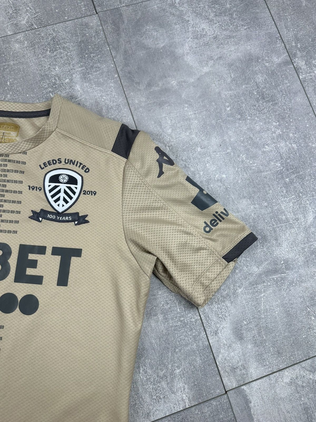 Kappa Kappa Leeds United 2019/20 Training 100 Years Jersey Size US M / EU 48-50 / 2 - 2 Thumbnail