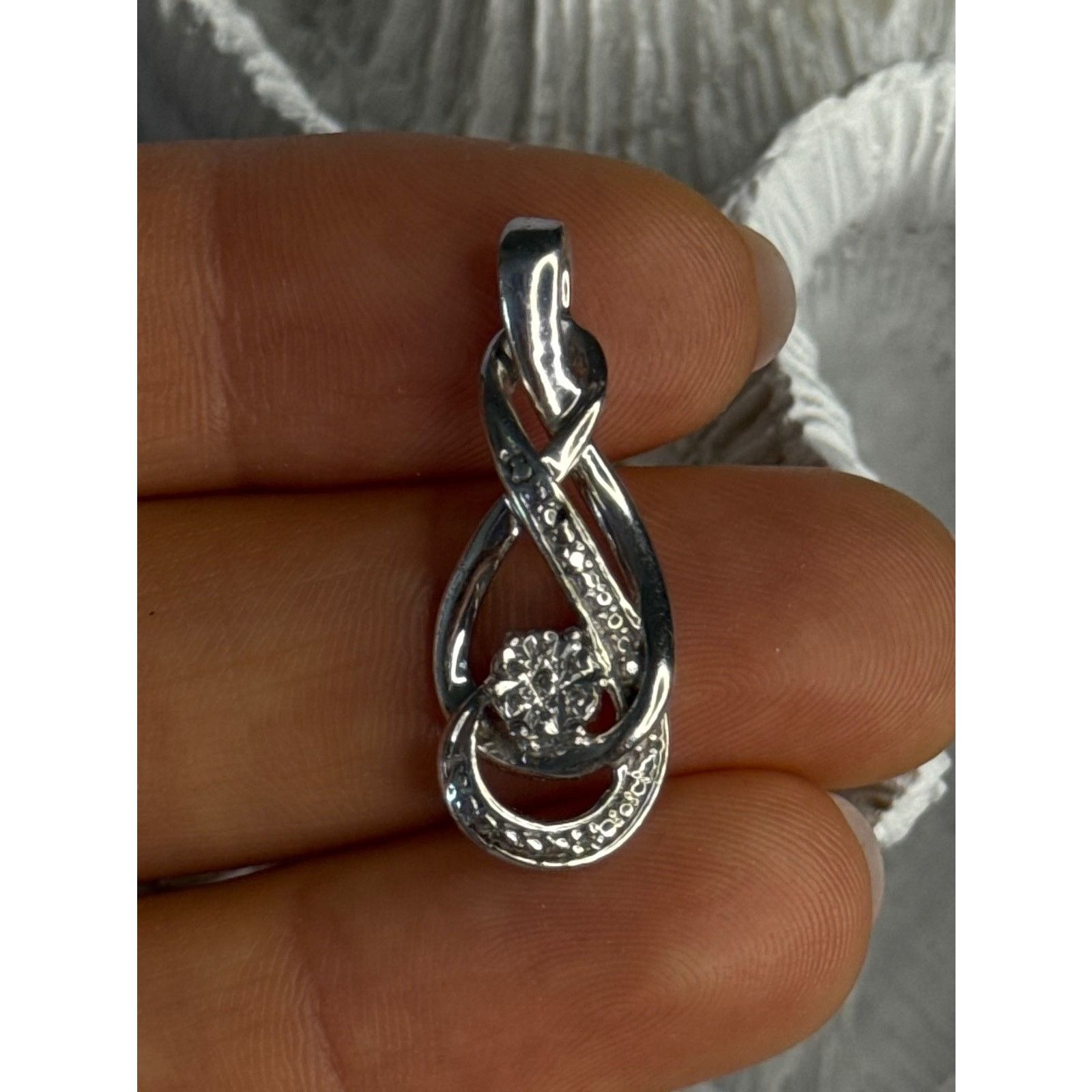 Jewelry ELEGANT 925 STERLING SILVER DIAMONDS PENDANT Size ONE SIZE - 5 Thumbnail
