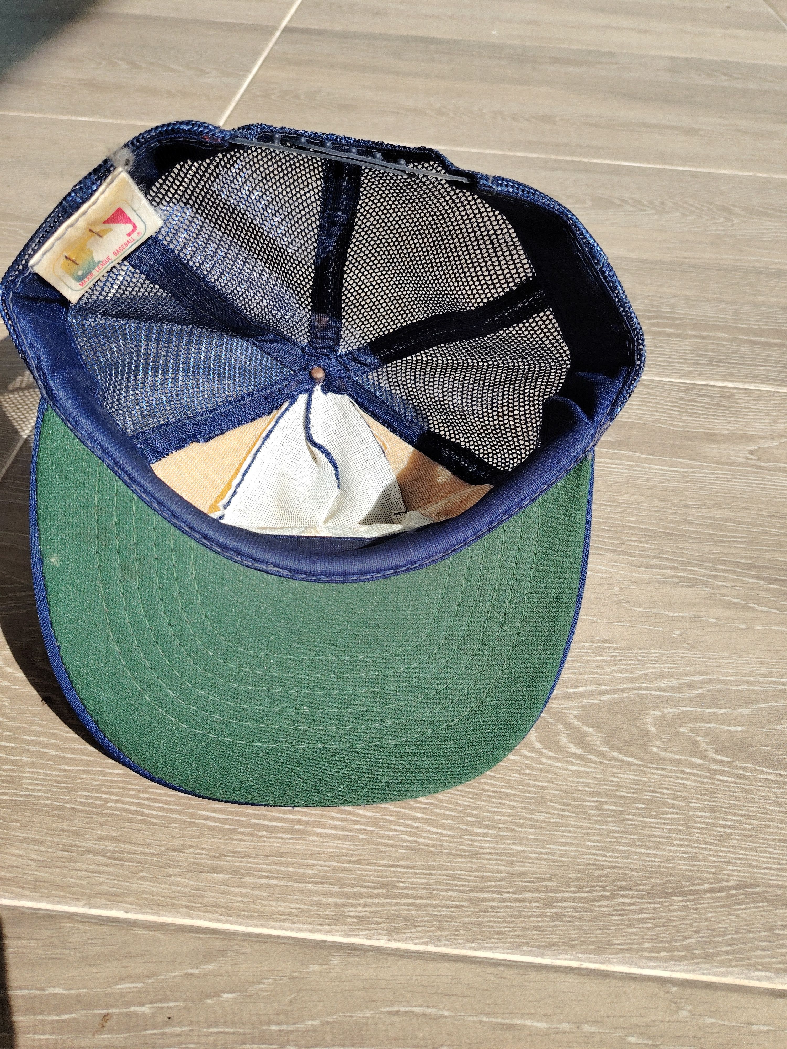 MLB × New York Yankees × Vintage Vintage New York Yankees MLB Trucker Hat Size ONE SIZE - 5 Thumbnail