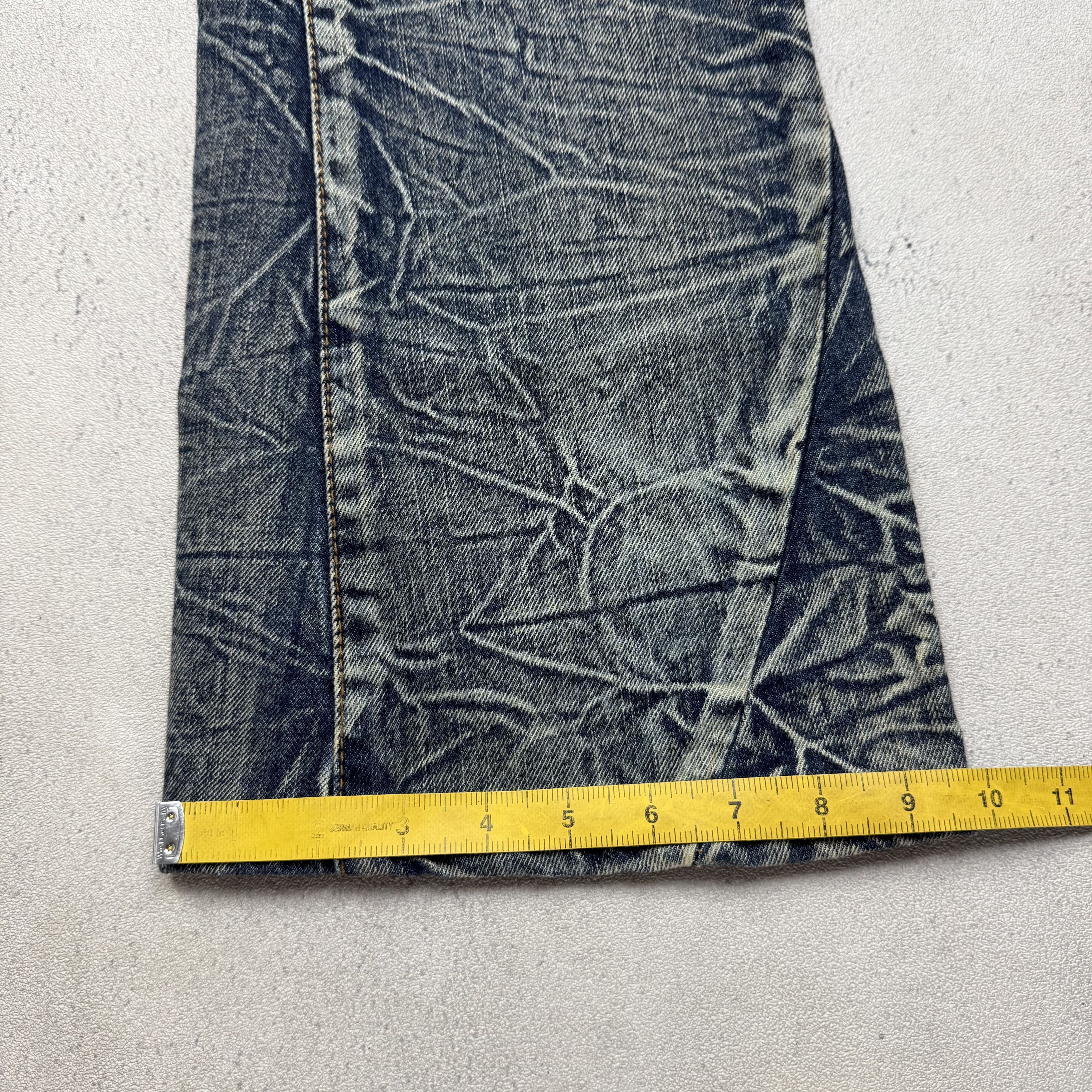 Japanese Brand KUI Distressed Whiskers Flare Jeans Size US 30 / EU 46 - 12 Thumbnail