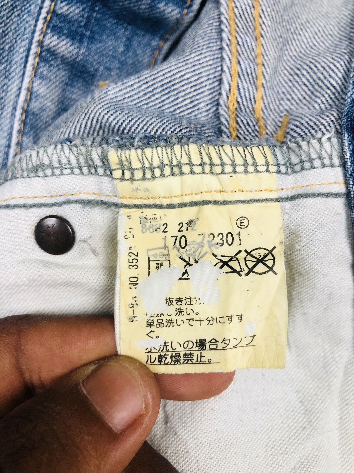 Takeo Kikuchi Takeo Kikuchi Ripped Jeans (35) Size US 34 / EU 50 - 11 Thumbnail