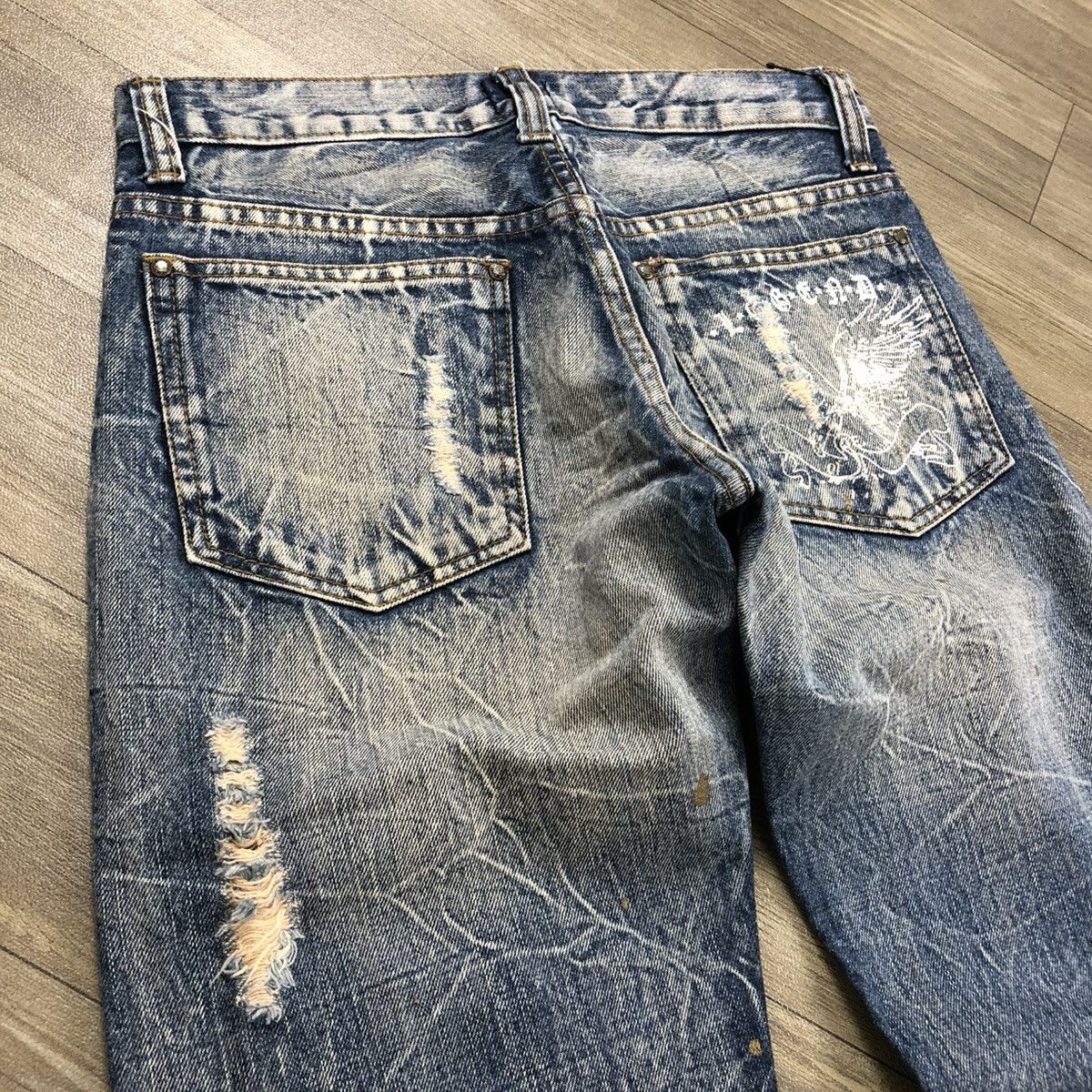 If Six Was Nine × Japanese Brand × Le Grande Bleu (L.G.B.) 2000s Legend Of Glamour Distressed Painted Faded Y2K Jeans Size US 31 - 18 Thumbnail