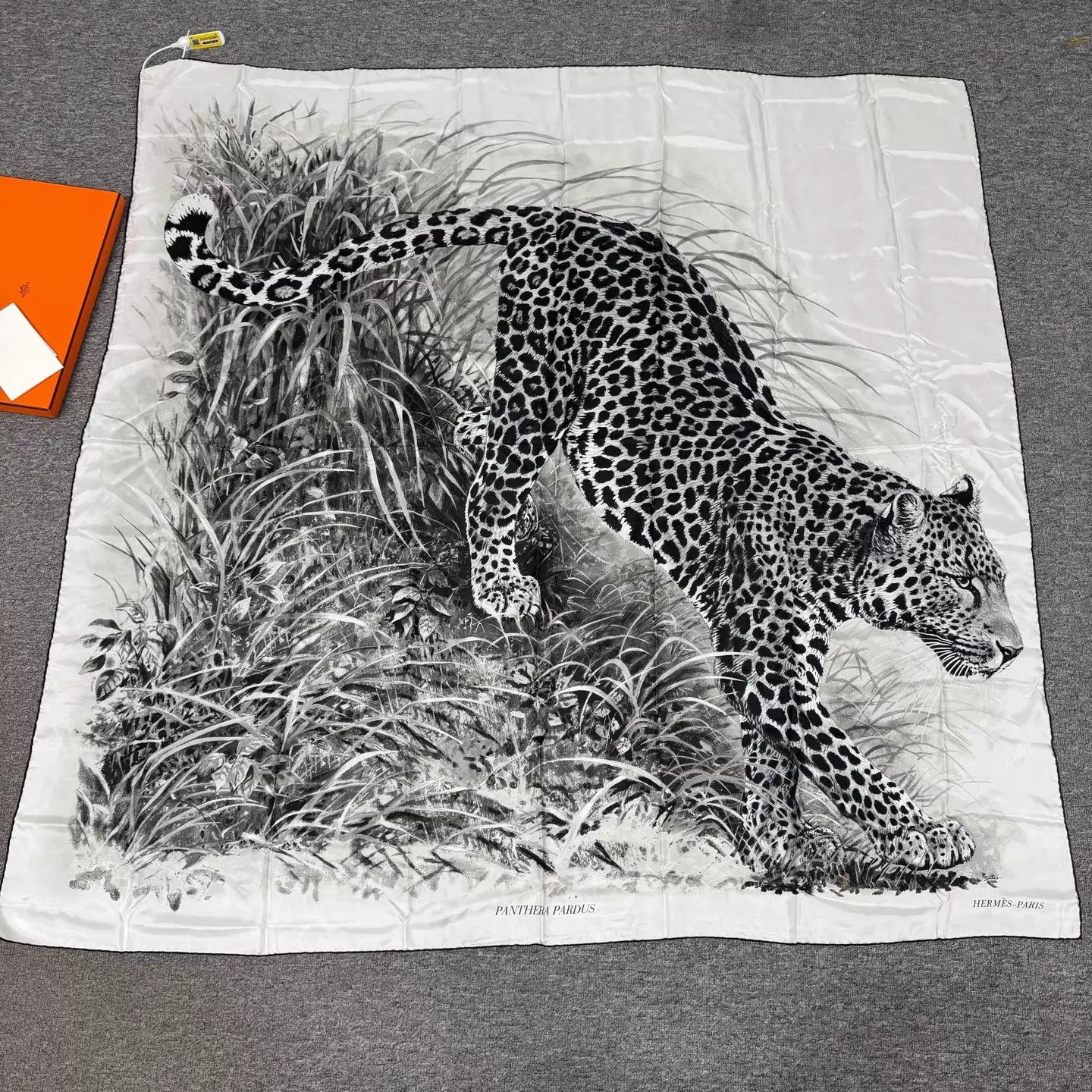 Hermes Hermes Leopard B&W Sketch Silk Scarf 99 New Size ONE SIZE - 1 Thumbnail