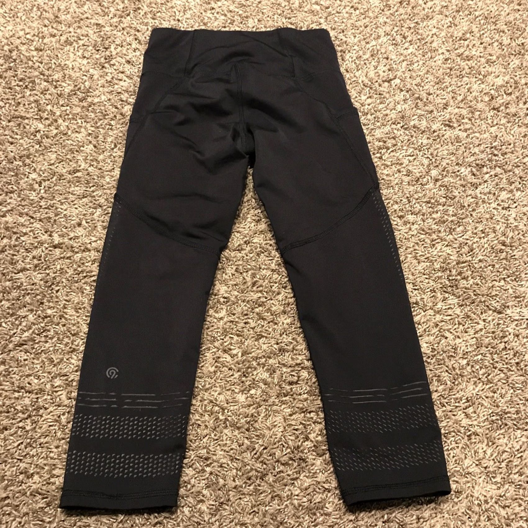 Champion C9 by Champion Women XS Capri Leggings Black Polyester Blend Stretch Capris Activewear Pants Skinny Inseam 19” Sportswear Size 26" / US 2 / IT 38 - 3 Thumbnail