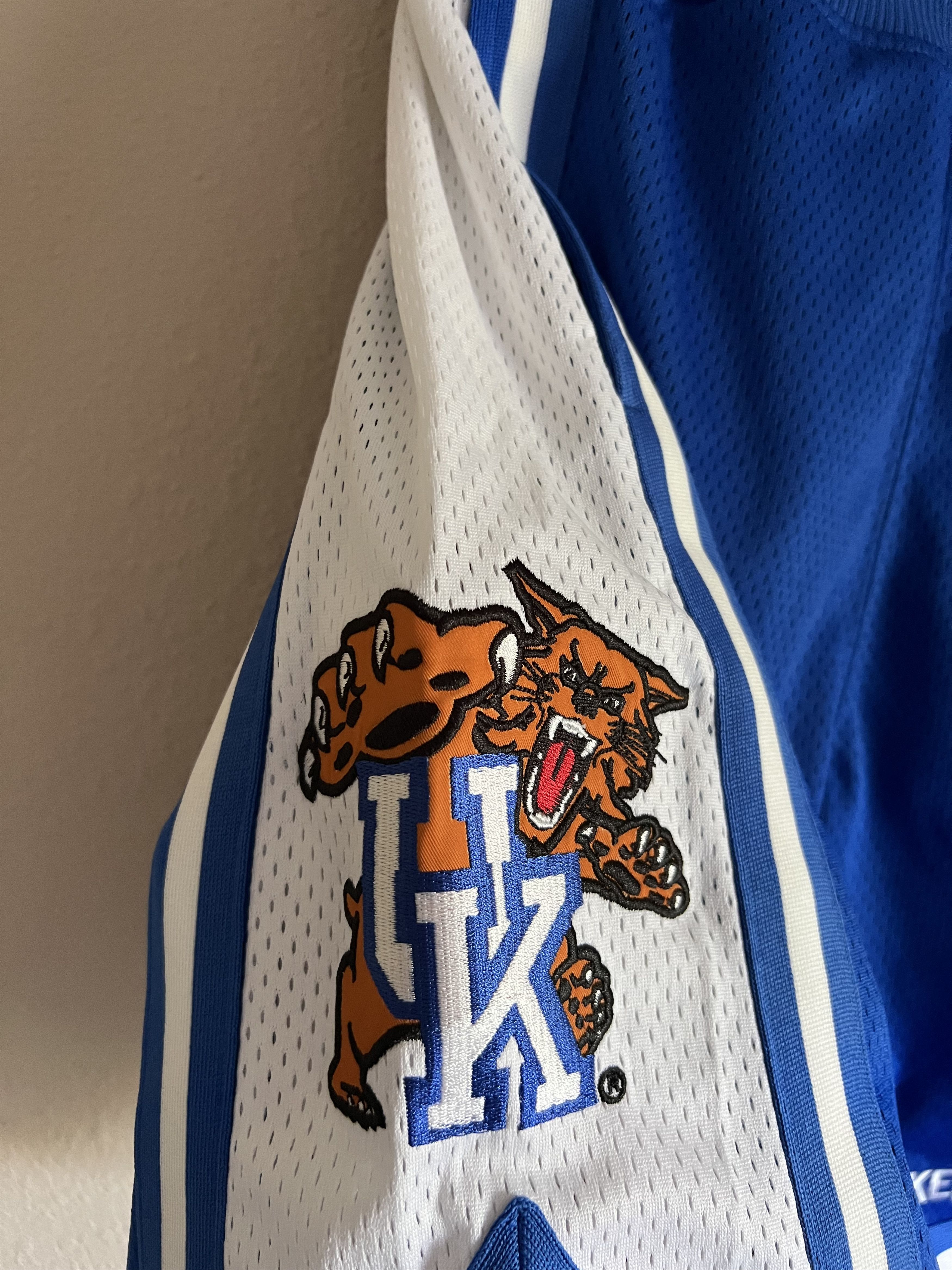 October's Very Own October's Very Own Kentucky Basketball Shorts in BLue Size US 30 / EU 46 - 4 Thumbnail