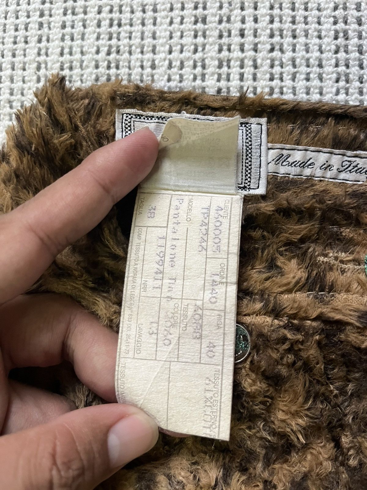 Versace Vintage Gianni Versace Faux fur leopard pants Size 26" / US 2 / IT 38 - 7 Thumbnail