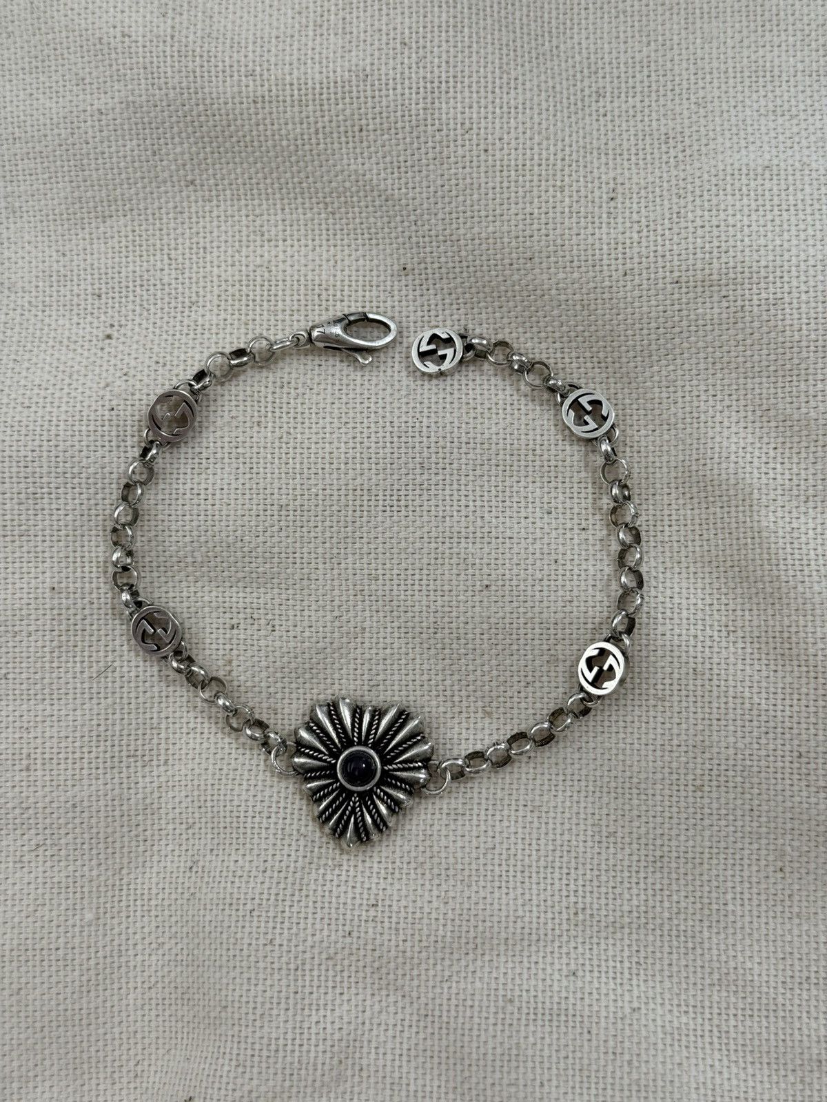 Gucci Gucci 925 Black Mother of Pearl Heart Bracelet 17/6.7” Size ONE SIZE - 3 Thumbnail