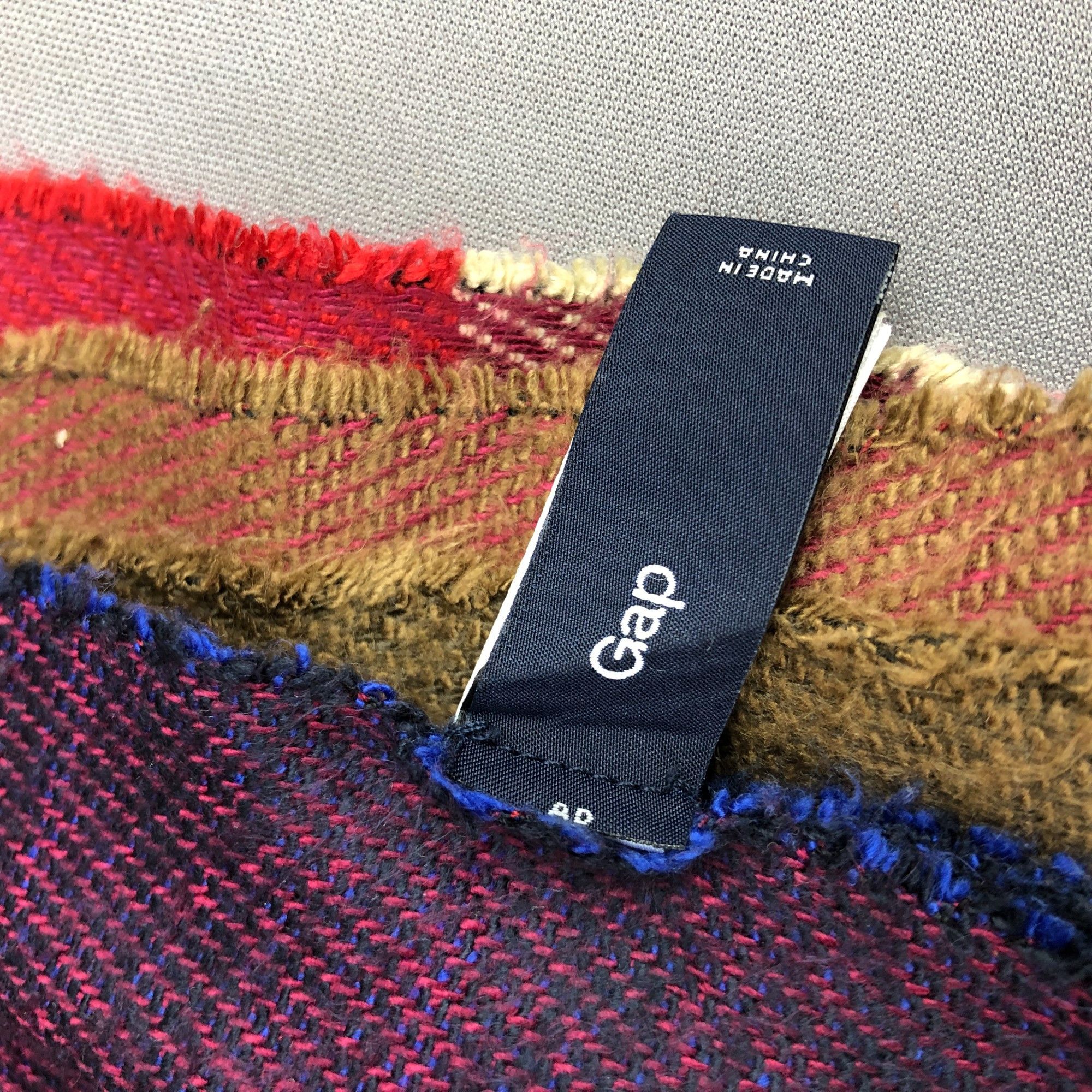 Gap Vintage Gap Scarf Muffler Long Shawl Stoles Wool Scarves. Size ONE SIZE - 6 Thumbnail