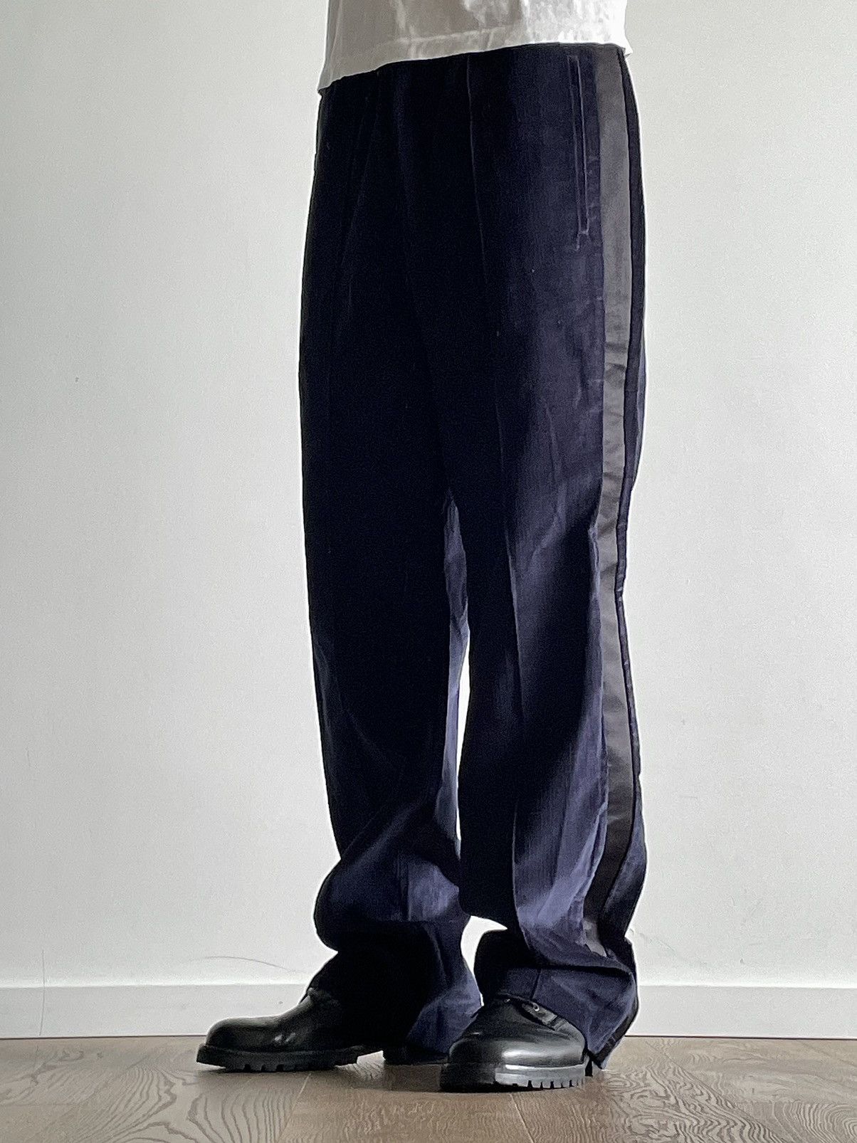 Maison Margiela Maison Margiela Wide Corduroy Track Pants Size US 34 / EU 50 - 1 Thumbnail