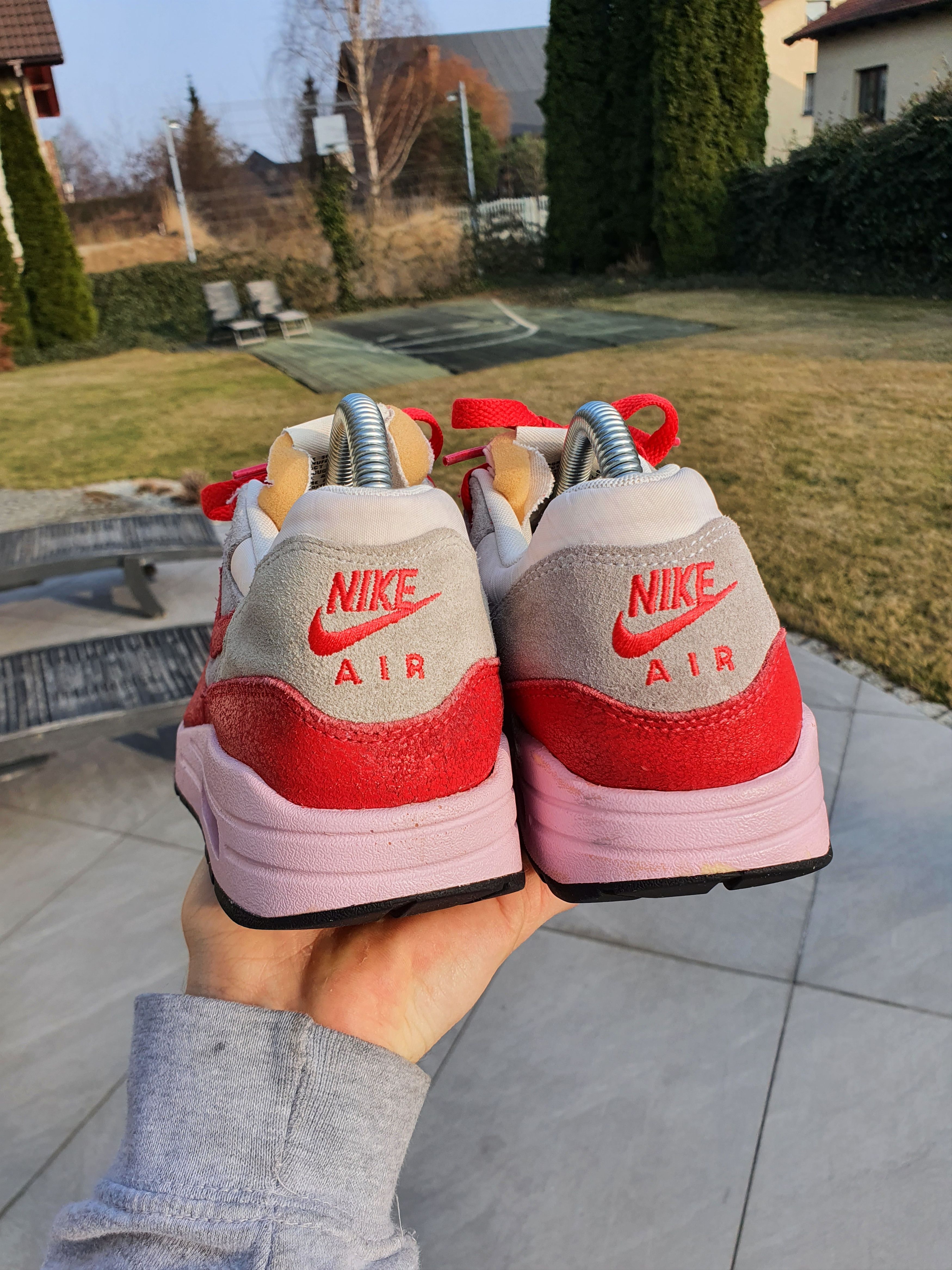 Nike 2012 Nike Air Max 1 Vintage OG Habanero Red Pink Hello Kitty Size US 9 / IT 39 - 6 Thumbnail