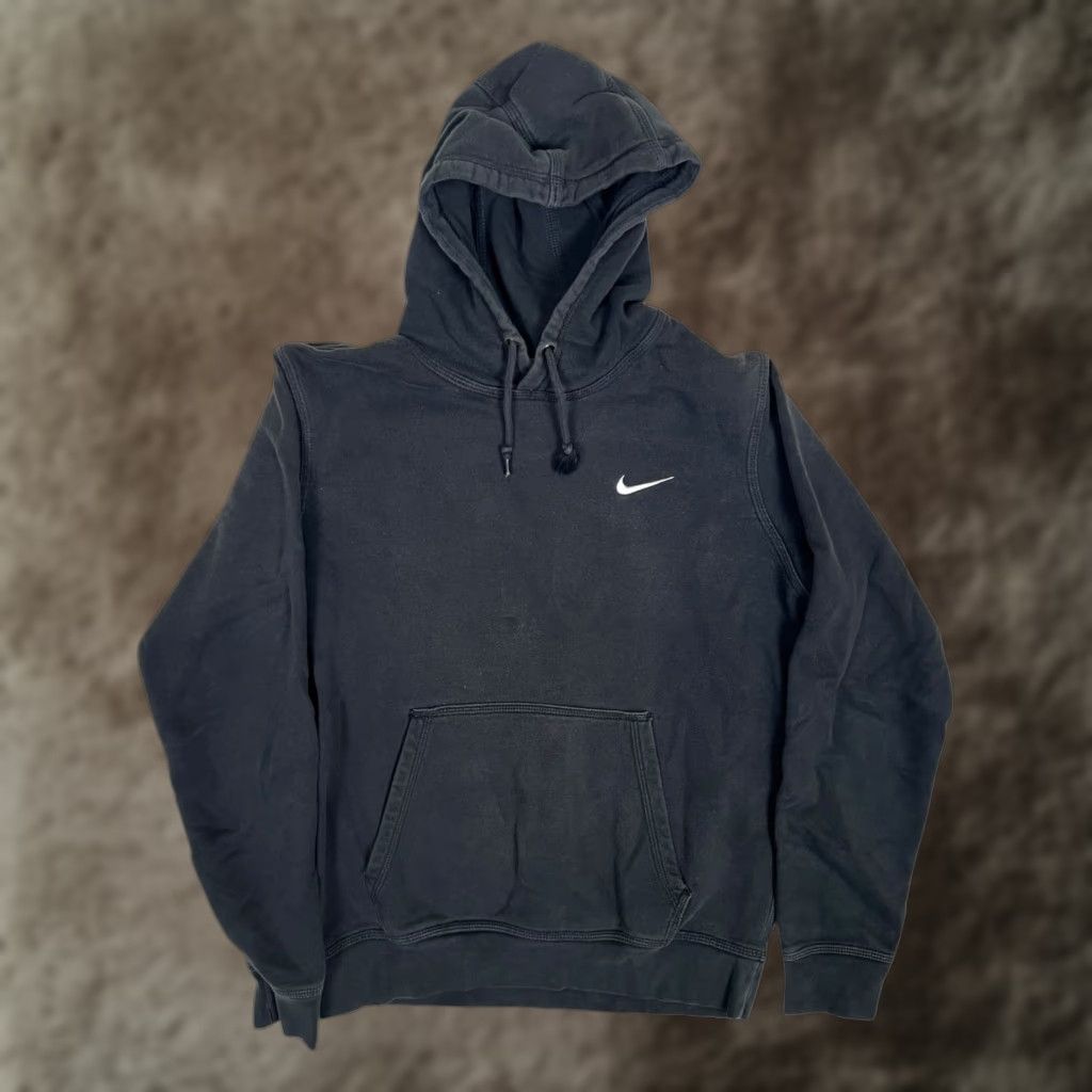 Nike VINTAGE Nike Black Pullover Hoodie Sweatshirt M Hooded Embroidered Swoosh Fade Nike Sportswear 90s Mens Hoodie Size US M / EU 48-50 / 2 - 1 Thumbnail