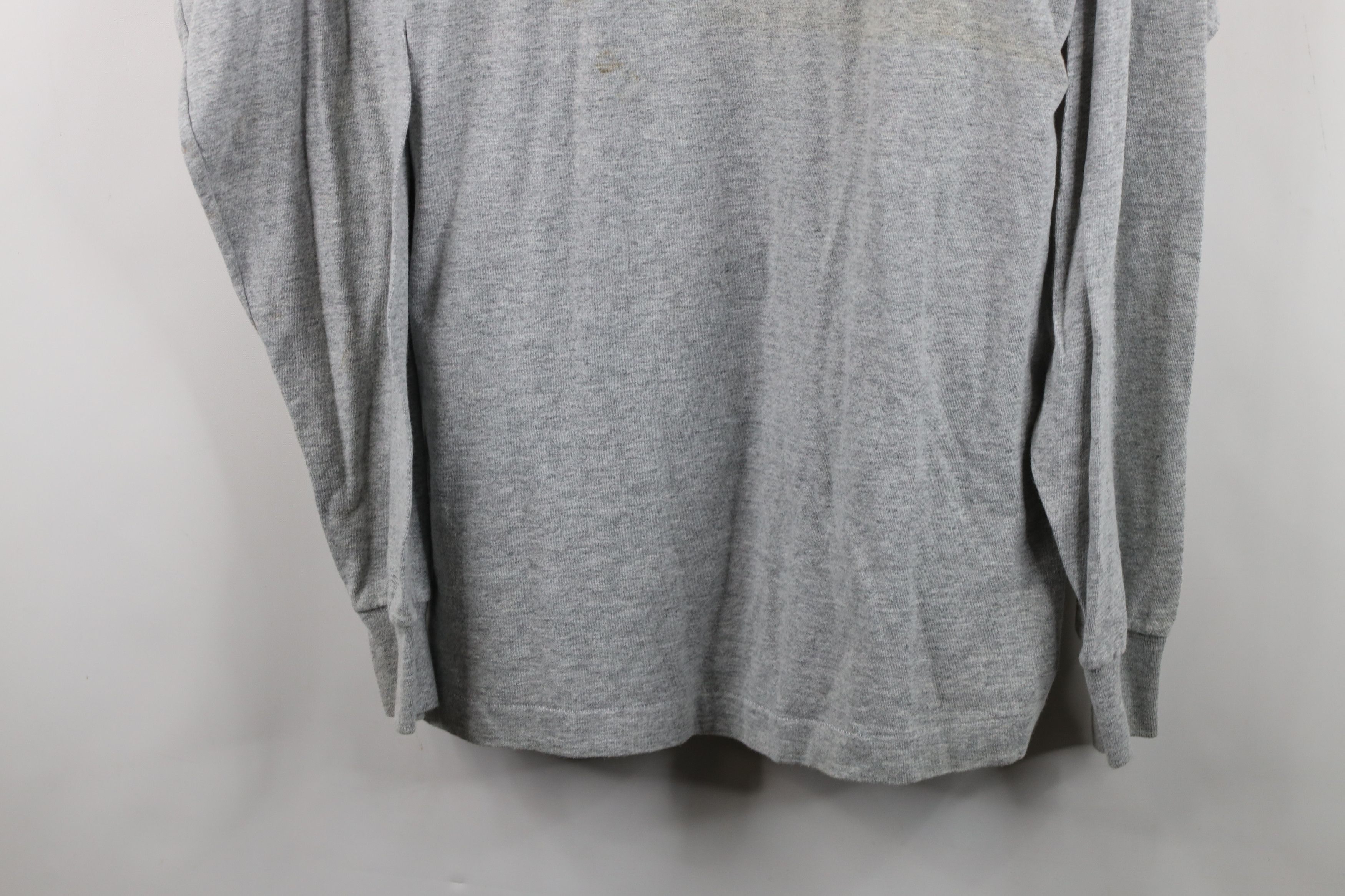 Vintage Vintage 90s Lawyers King Henry Stratford Festival T-Shirt Size US XL / EU 56 / 4 - 3 Thumbnail