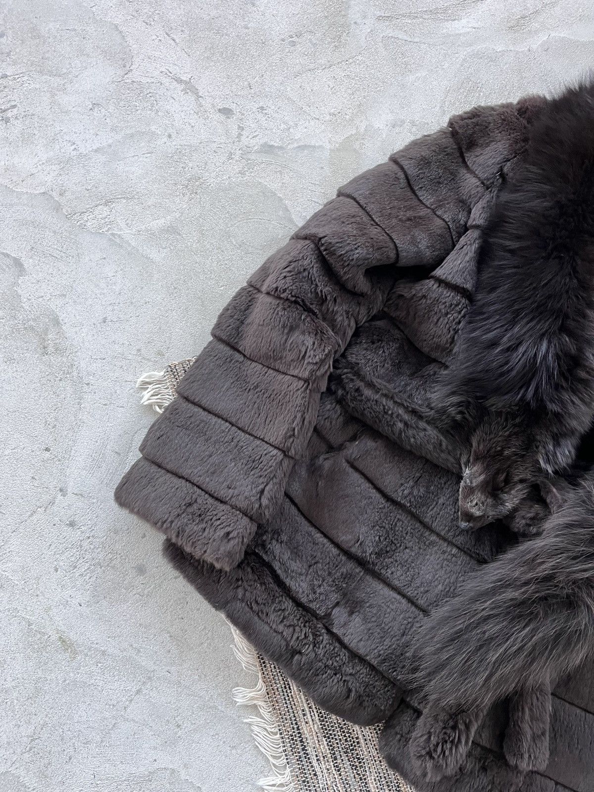 Japanese Brand Vintage Lynx Fur Coat Avantgarde Y2K Dark Grey Green Tint Size M / US 6-8 / IT 42-44 - 3 Thumbnail