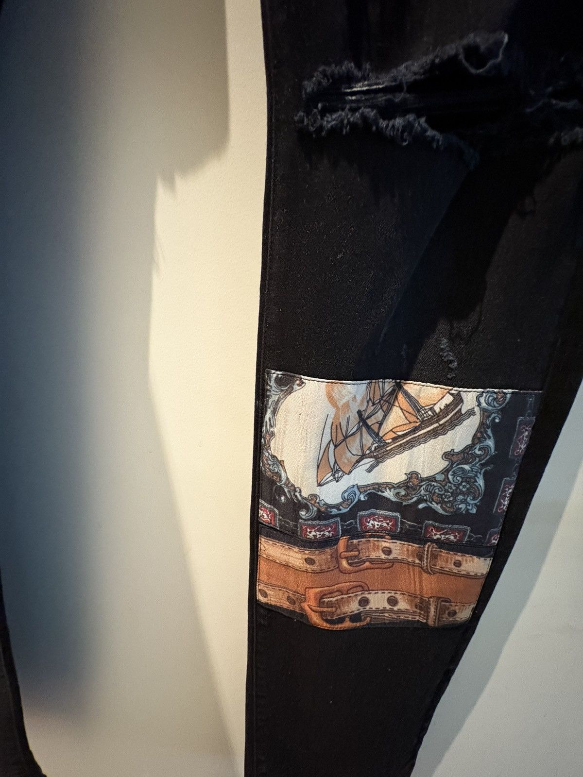 Amiri Amiri Scarves Art Patch Jeans in Antique Black Size US 36 / EU 52 - 14 Thumbnail