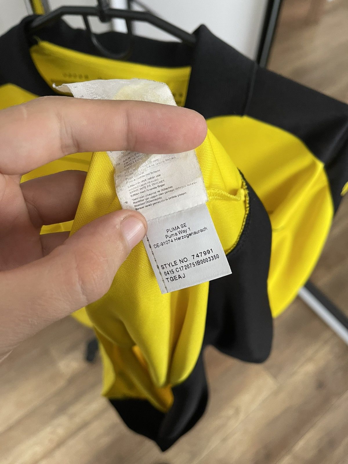 Puma 2015/2016 Puma Borussia Dortmund Soccer Jersey Shirt Size US XL / EU 56 / 4 - 14 Thumbnail