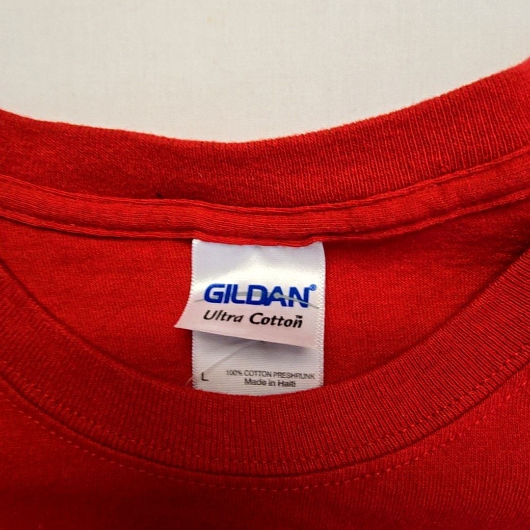Gildan Virgin Mary Distressed Shirt Red Religious Large Tee Size US L / EU 52-54 / 3 - 5 Thumbnail