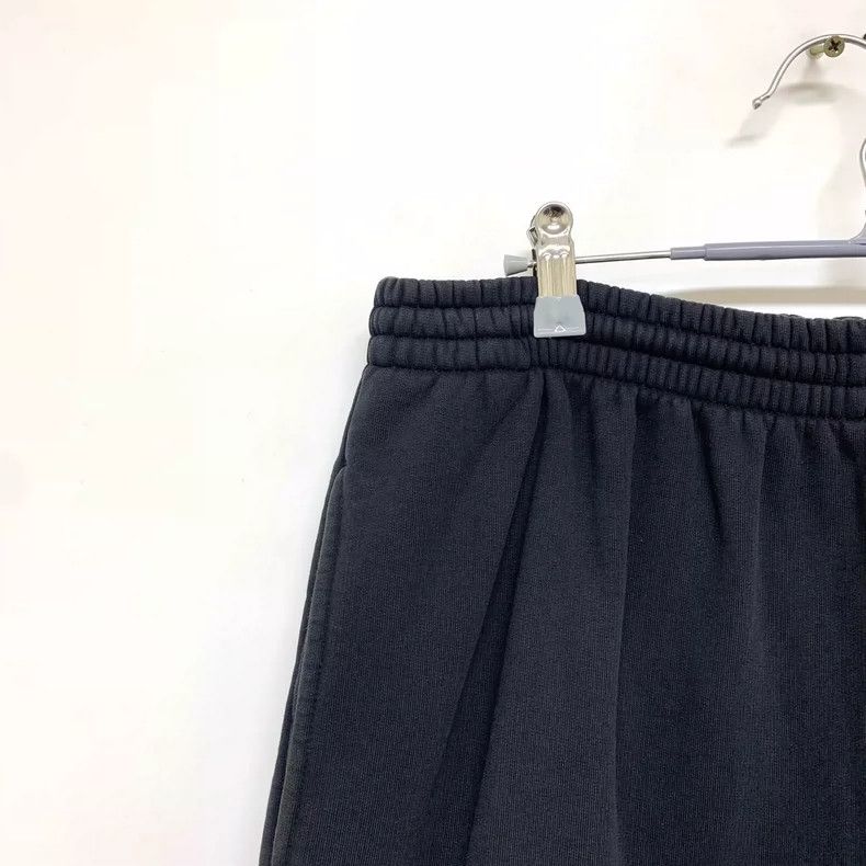 Balenciaga Balenciaga size XS Black embroidered logo shorts Size US 27 - 5 Thumbnail