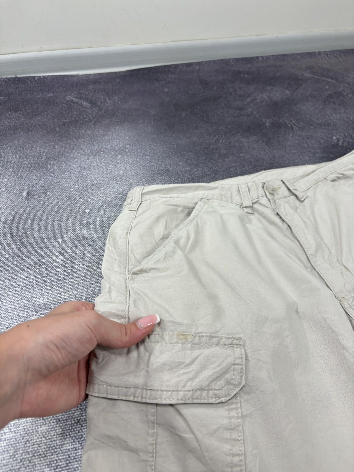Vintage Vintage Wrangler Y2K Beige Military Hype Cargo Shorts Size US 32 / EU 48 - 6 Thumbnail