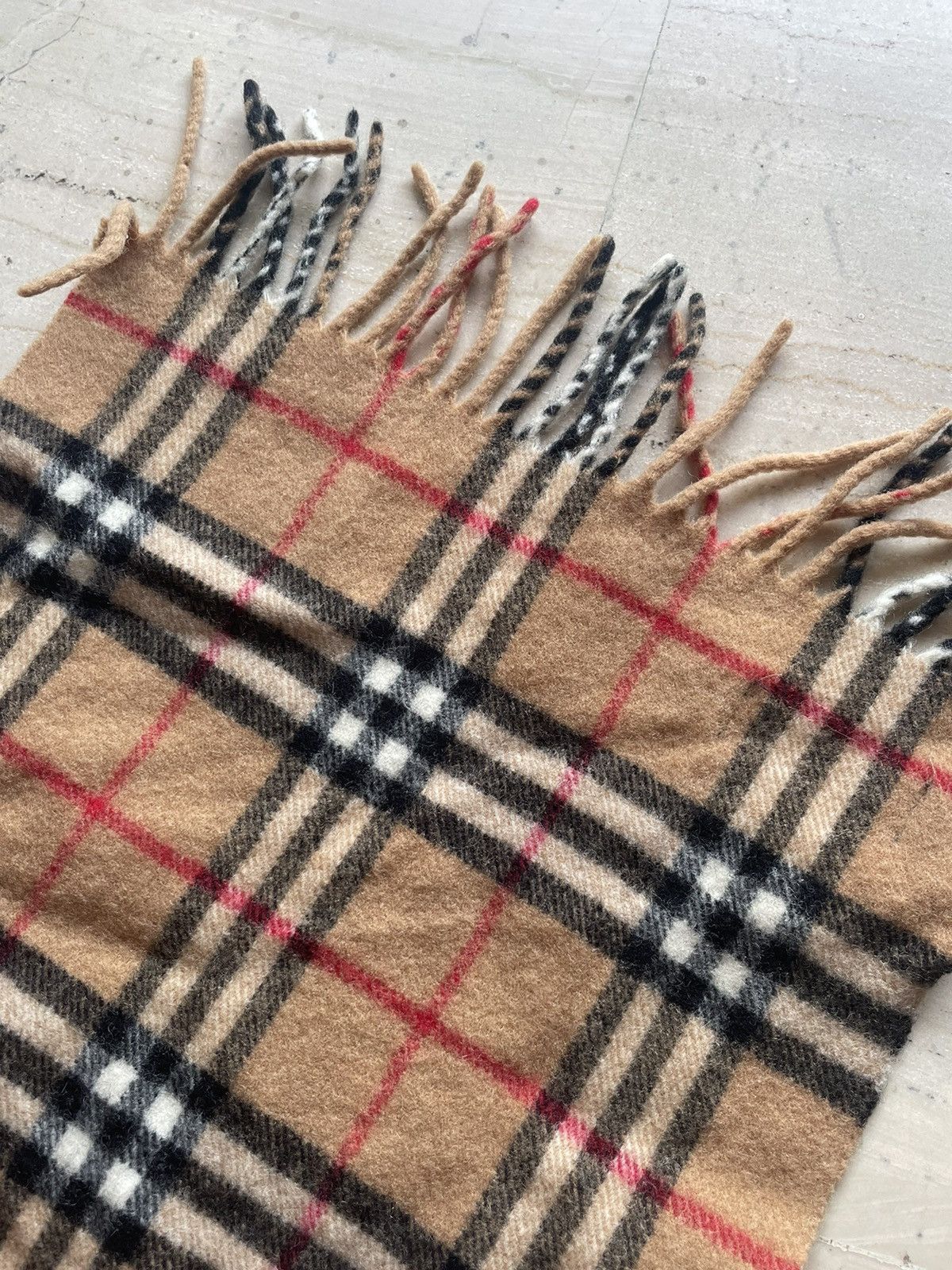 Burberry Burberry Scarf Size ONE SIZE - 4 Thumbnail