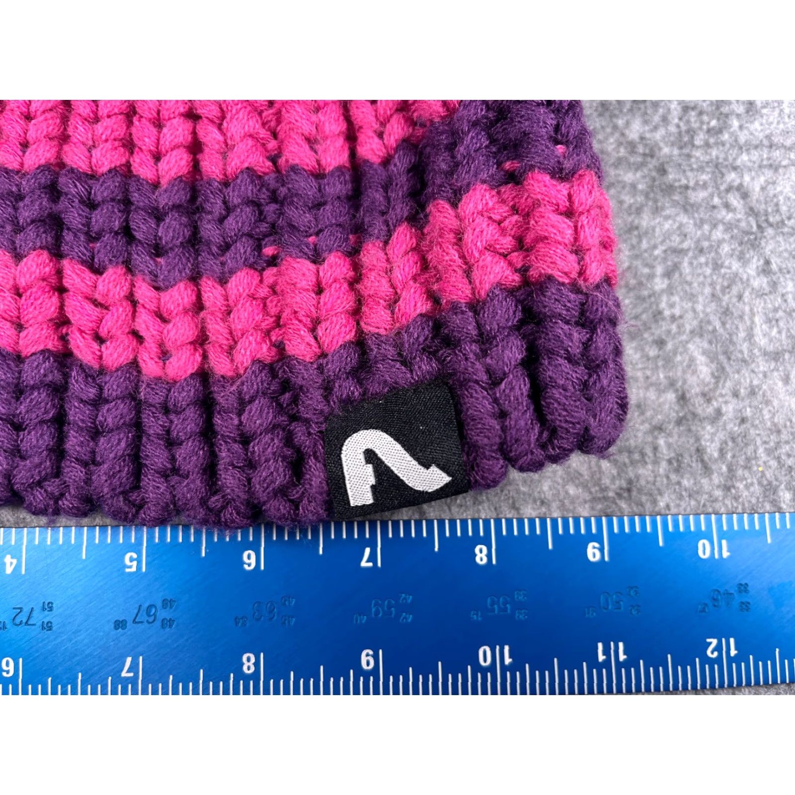 Vintage VINTAGE Beanie Womens Knit Hat Adult One Size Purple Pink Striped Winter Ski Accessories Size ONE SIZE - 2 Thumbnail