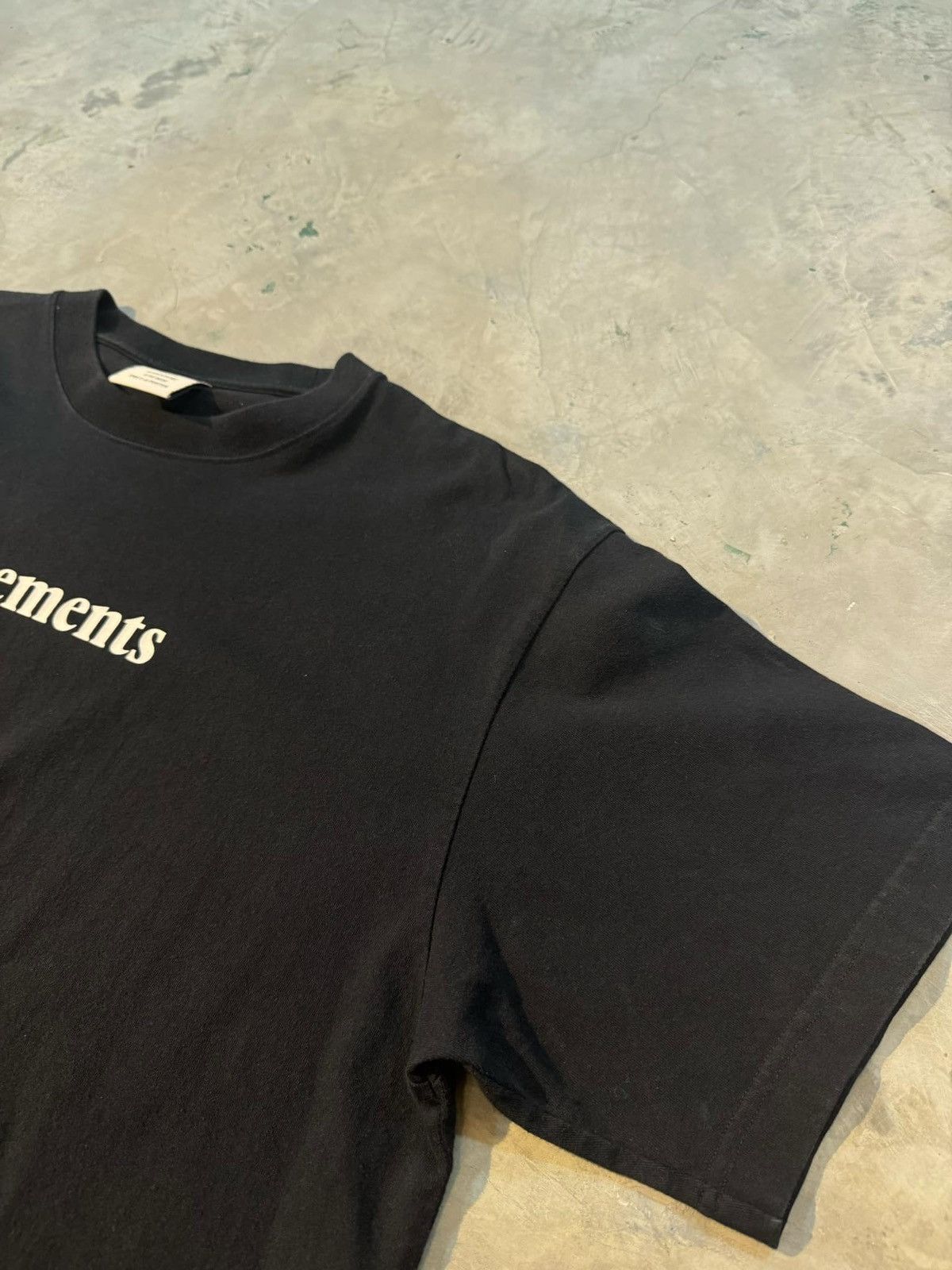 Vetements Vetements Script tee Size US M / EU 48-50 / 2 - 3 Thumbnail