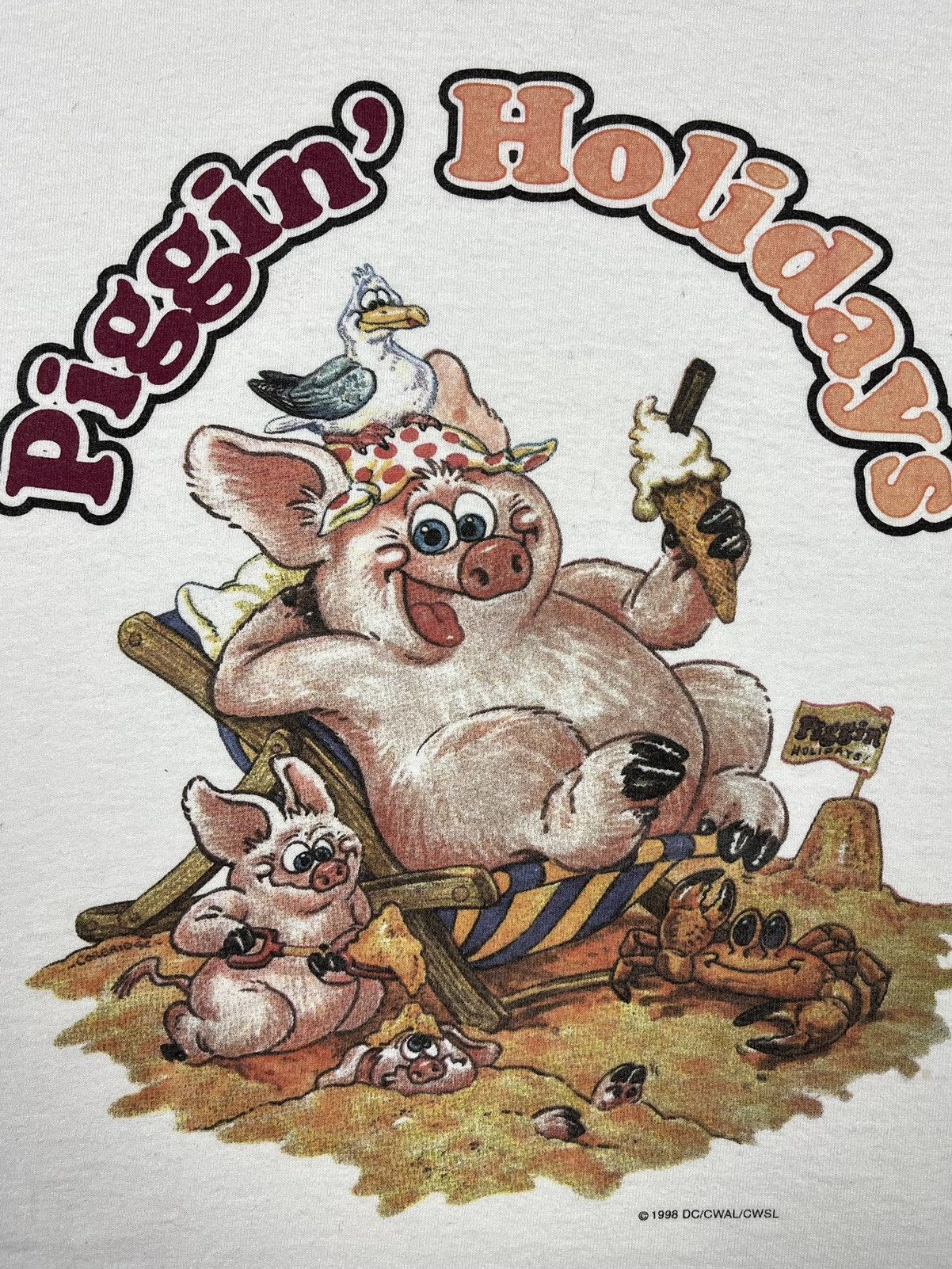 Vintage Vintage Piggin Holidays y2k humor graphic tee 1998 Size US L / EU 52-54 / 3 - 13 Thumbnail