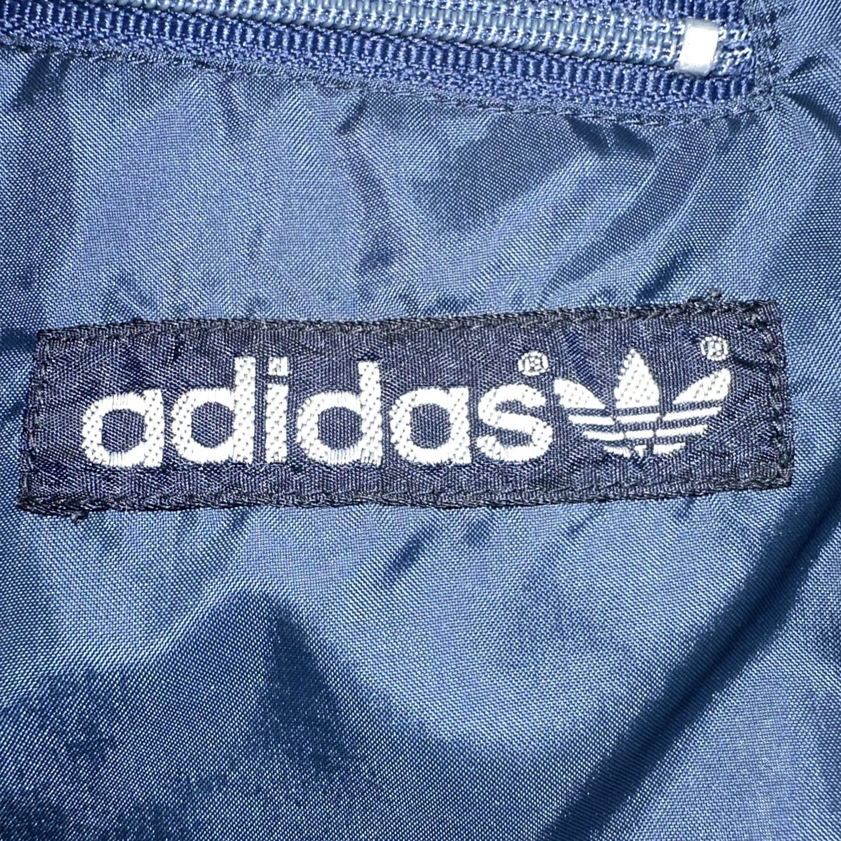 Adidas VINTAGE adidas Windbreaker Jacket Track Coat Large Blue Men L Nylon Size US L / EU 52-54 / 3 - 4 Thumbnail
