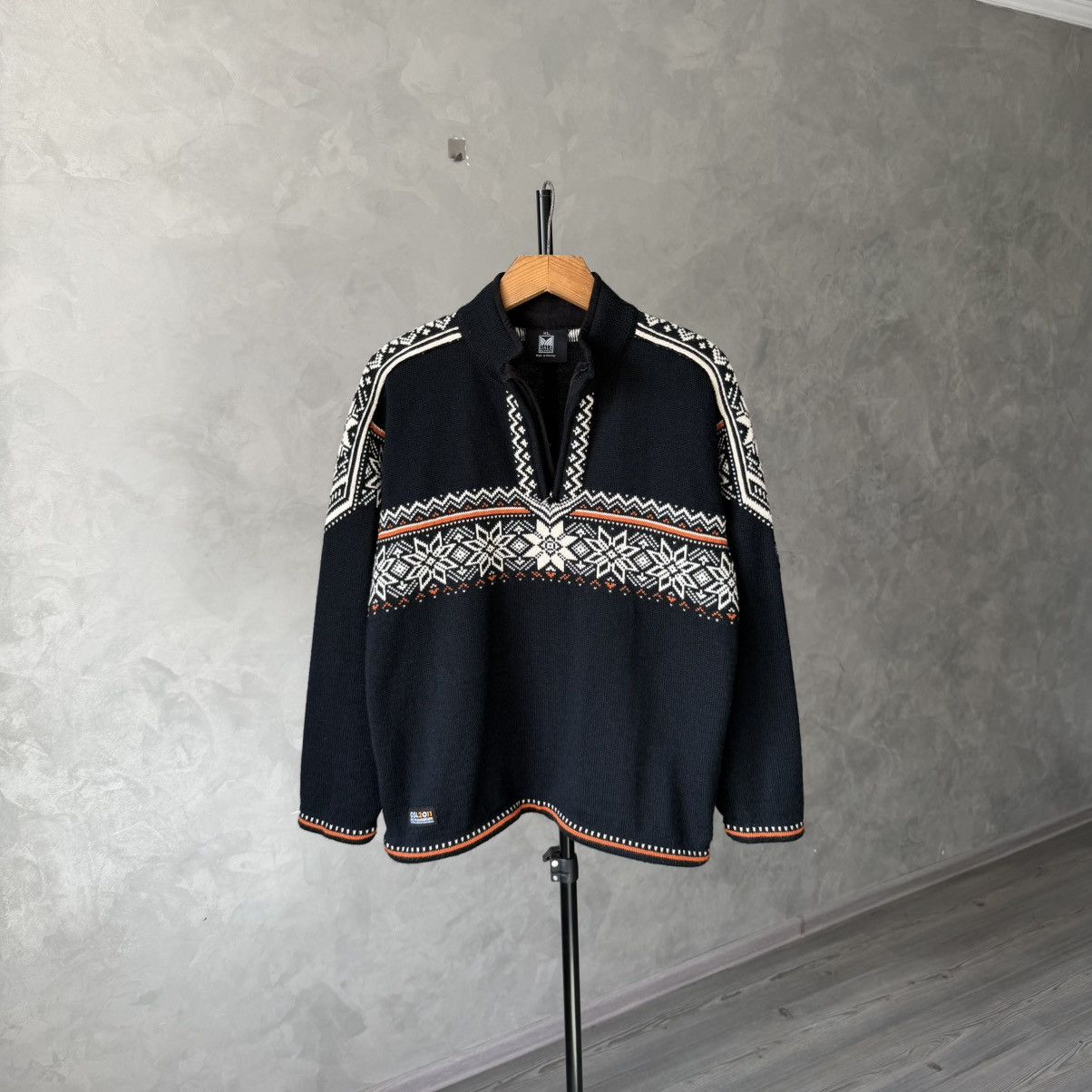 Dale Of Norway Dale Of Norway Team Norge 2011 Holmenkollen Wool Zip Sweater Size US XL / EU 56 / 4 - 1 Thumbnail